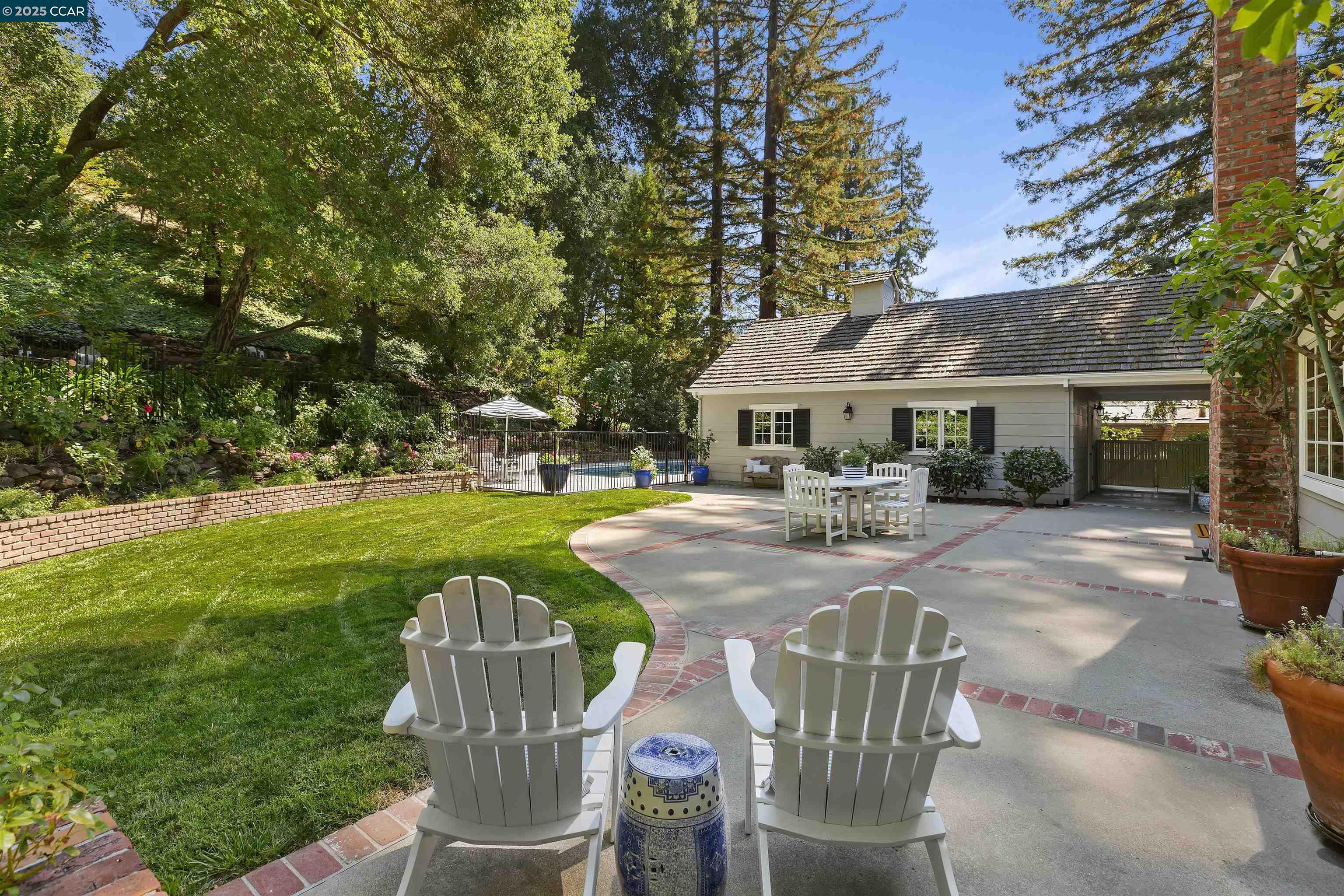 Detail Gallery Image 21 of 47 For 130 Amber Valley Dr, Orinda,  CA 94563 - 5 Beds | 3/1 Baths