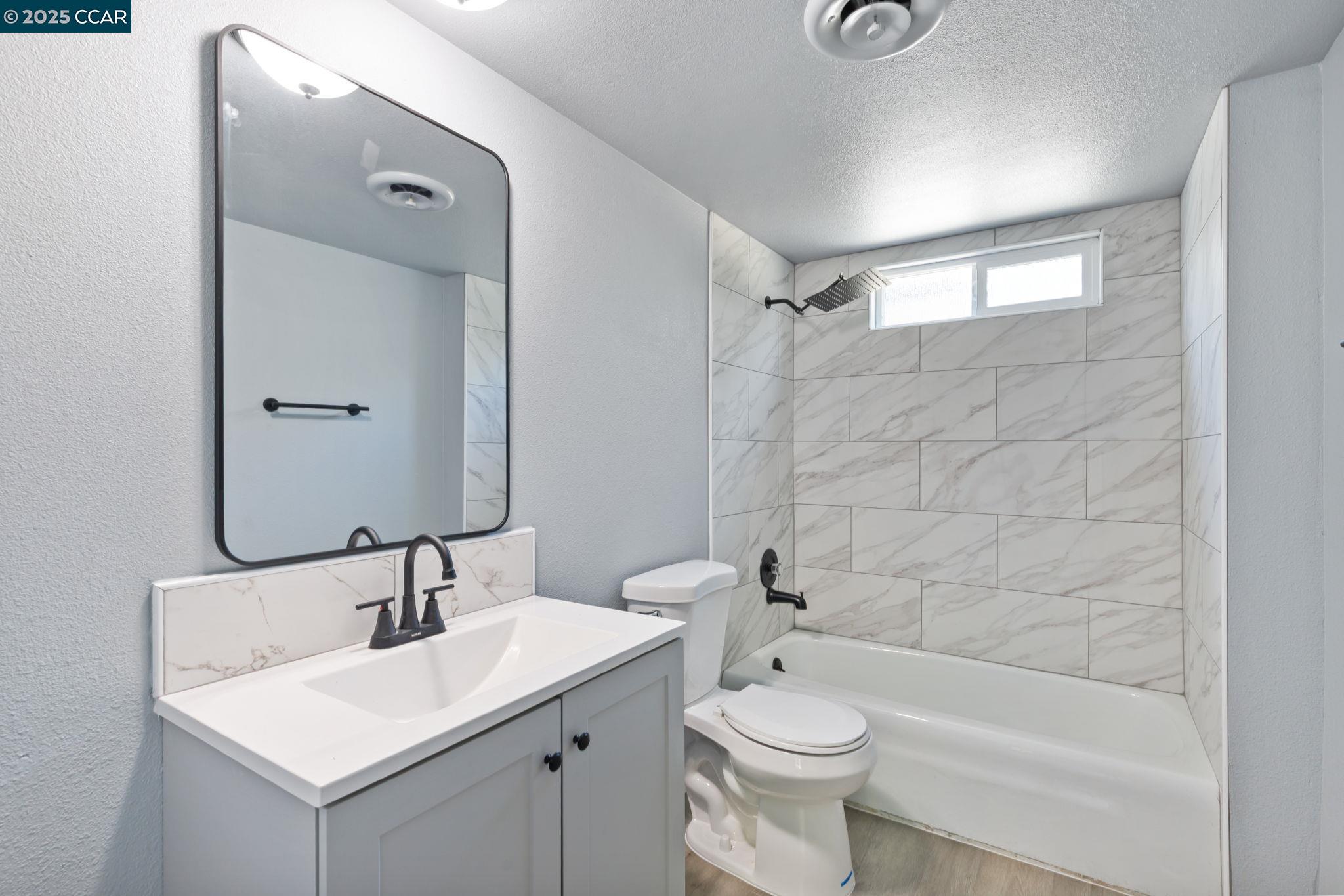 Detail Gallery Image 21 of 42 For 1667 S Plumas St, Fresno,  CA 93706 - 4 Beds | 2 Baths