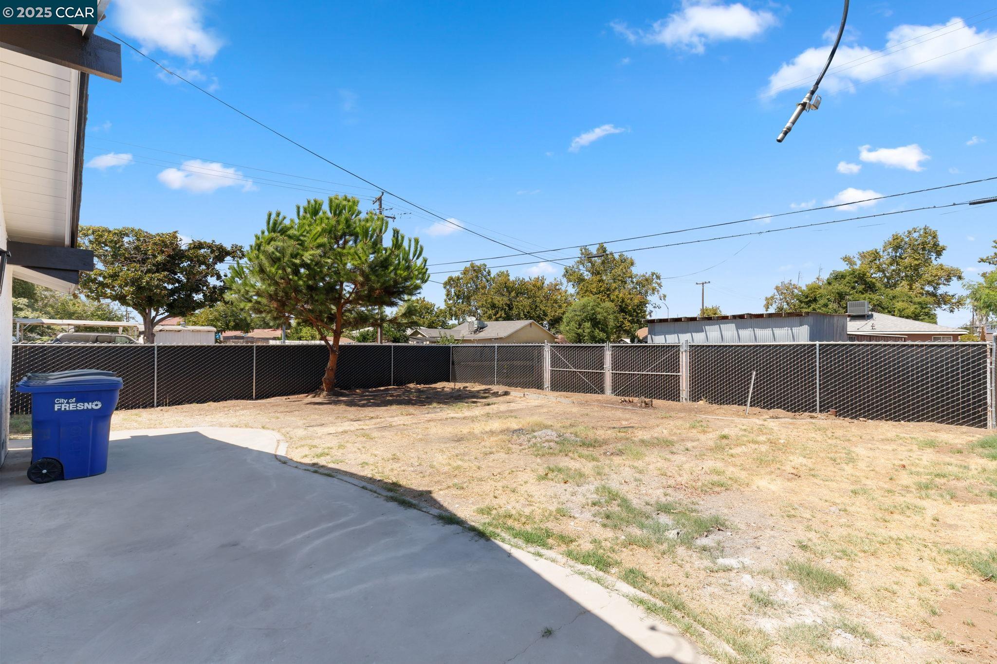 Detail Gallery Image 31 of 42 For 1667 S Plumas St, Fresno,  CA 93706 - 4 Beds | 2 Baths