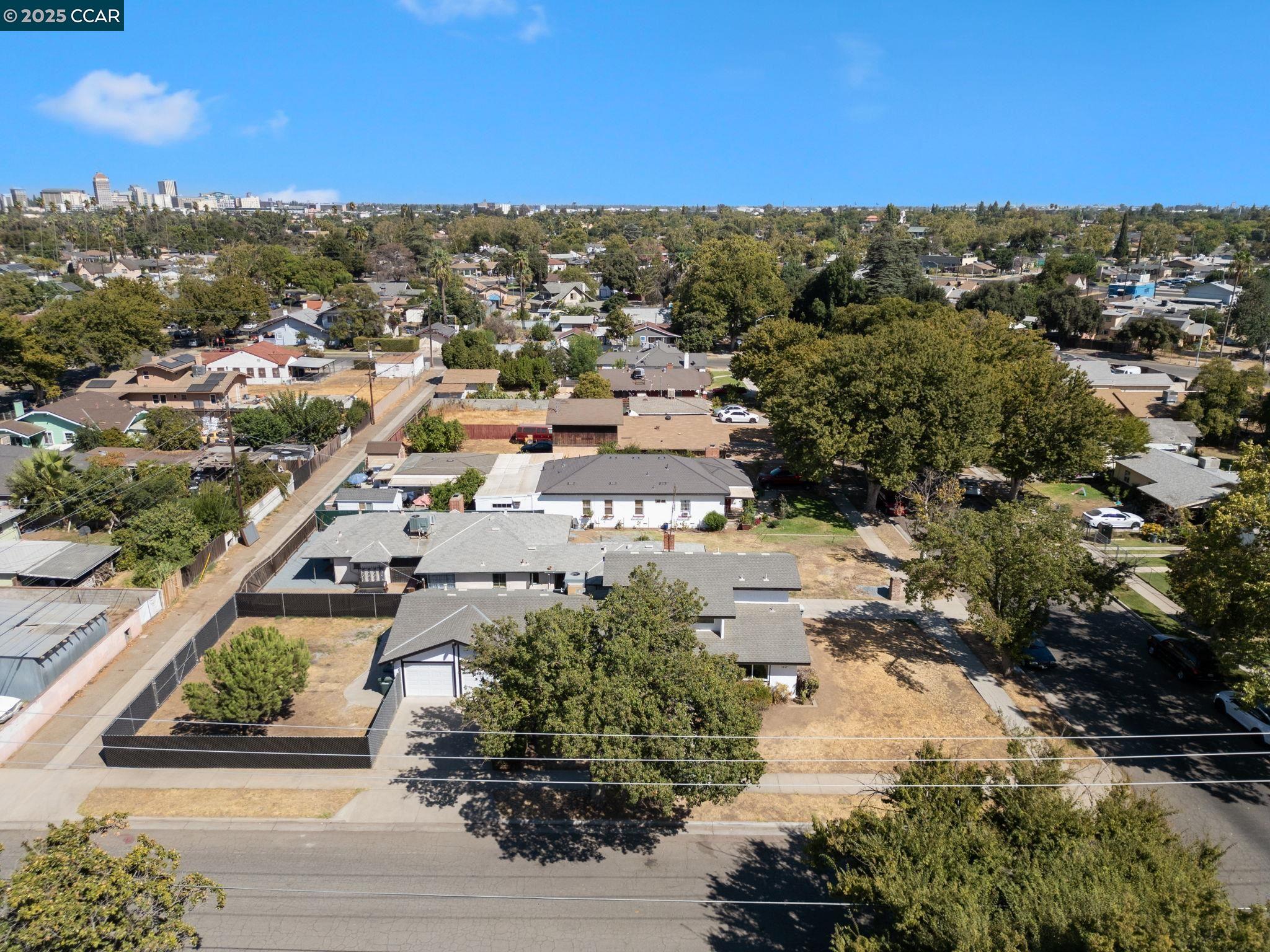 Detail Gallery Image 32 of 42 For 1667 S Plumas St, Fresno,  CA 93706 - 4 Beds | 2 Baths