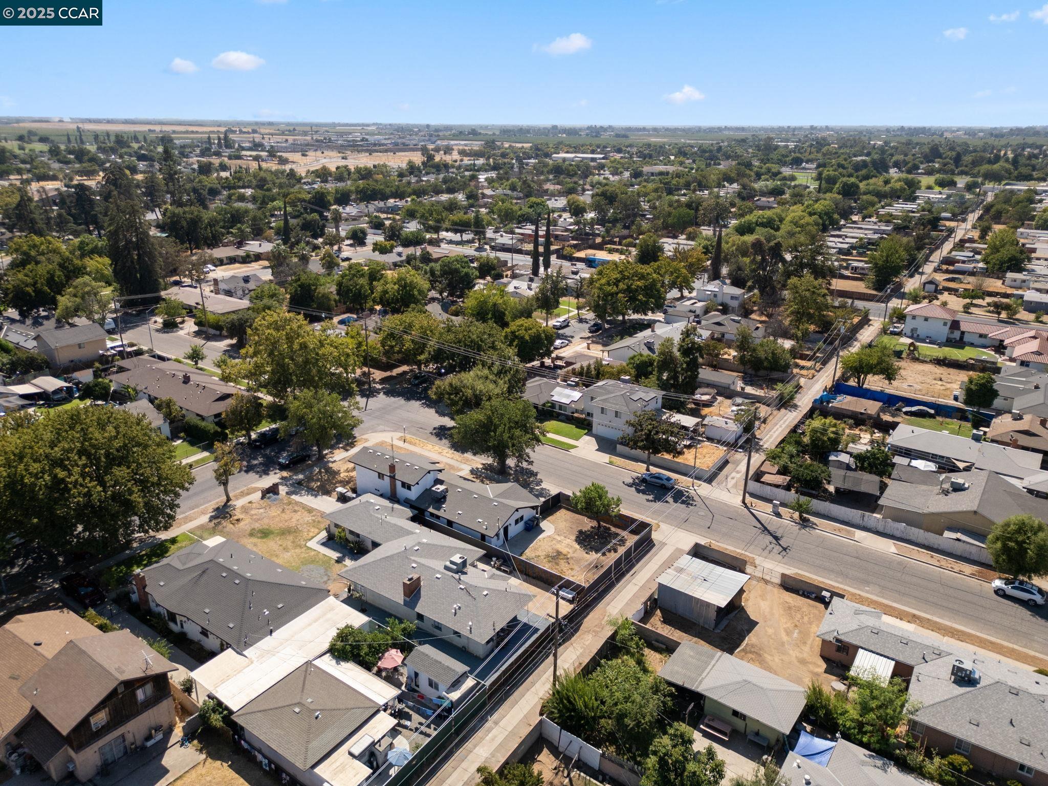 Detail Gallery Image 40 of 42 For 1667 S Plumas St, Fresno,  CA 93706 - 4 Beds | 2 Baths