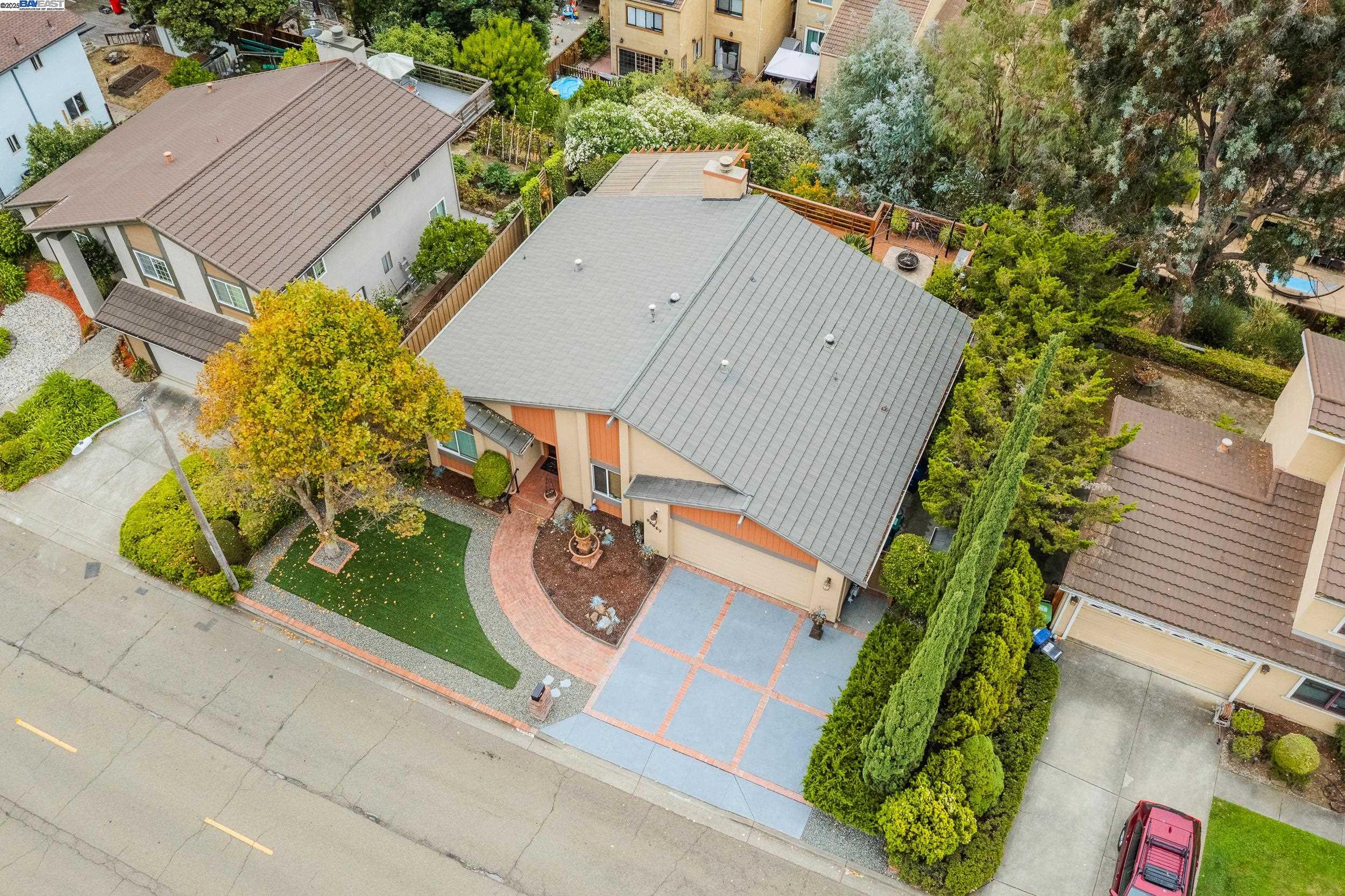 Detail Gallery Image 32 of 34 For 28047 Dobbel Ave, Hayward,  CA 94542 - 3 Beds | 2 Baths