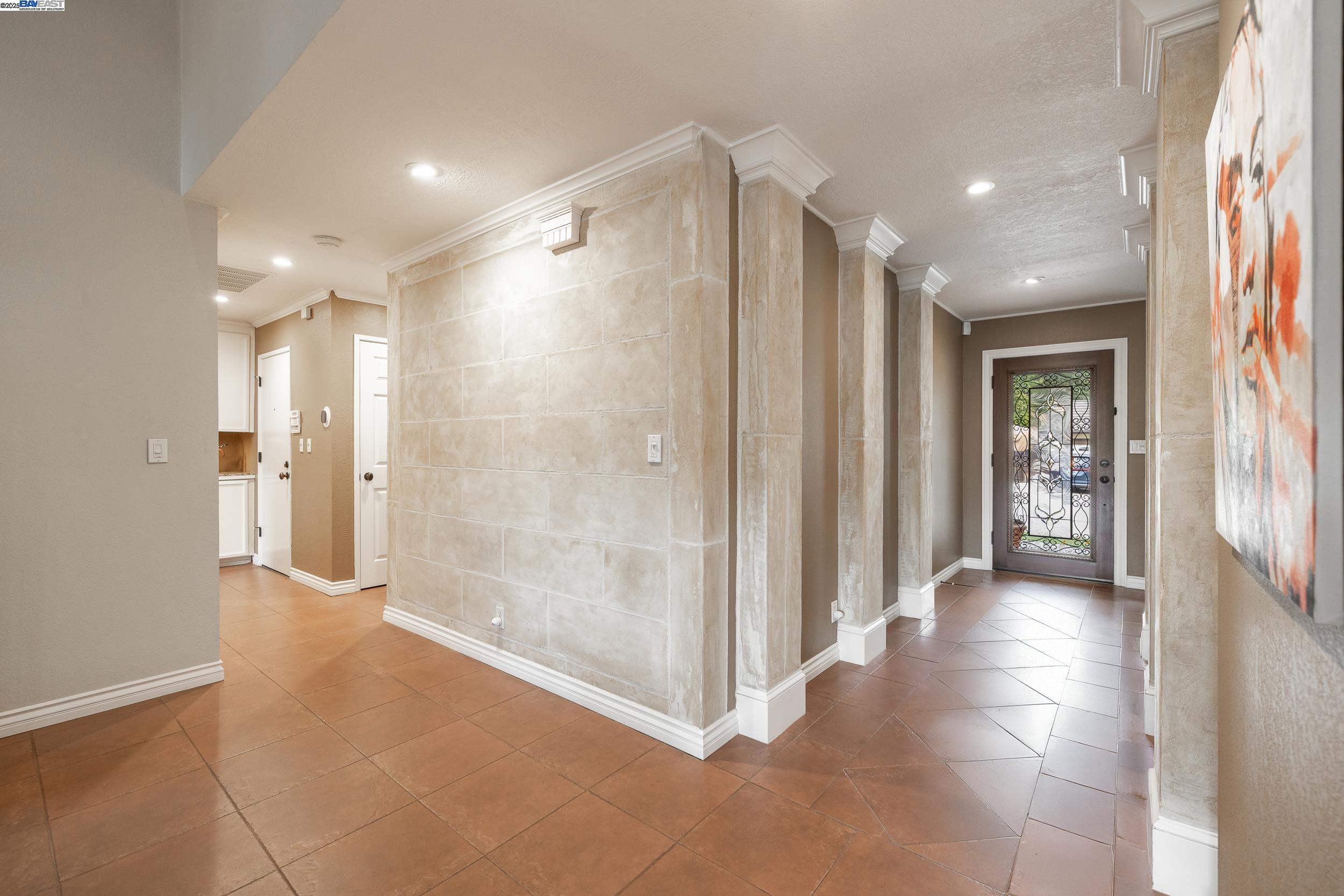 Detail Gallery Image 10 of 34 For 28047 Dobbel Ave, Hayward,  CA 94542 - 3 Beds | 2 Baths
