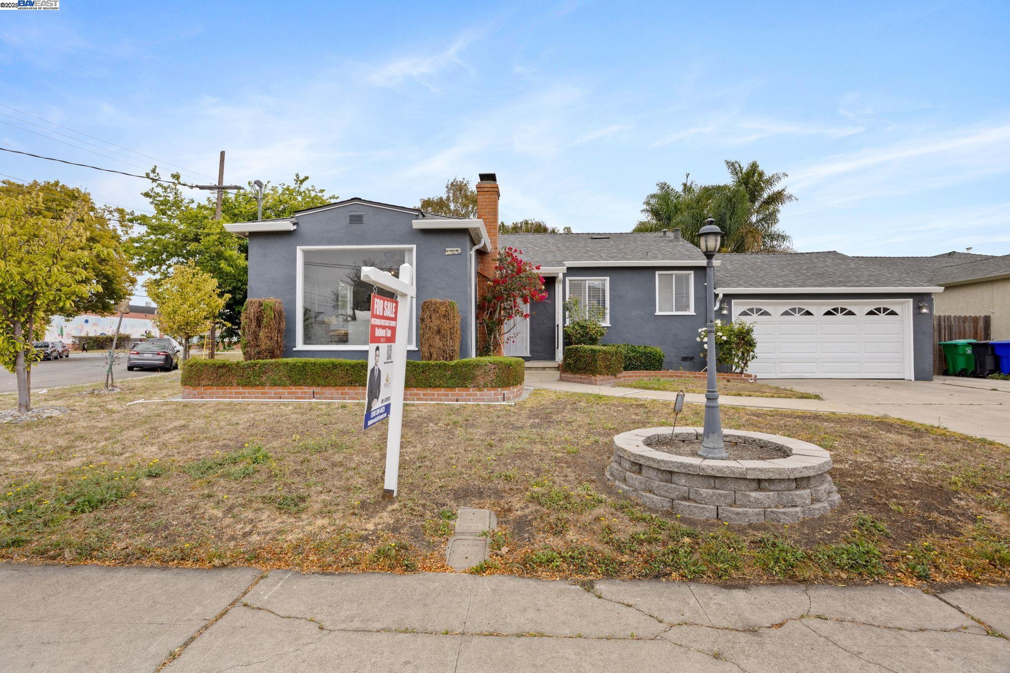 Detail Gallery Image 2 of 43 For 15102 Chapel Ct, San Leandro,  CA 94579 - 3 Beds | 2 Baths