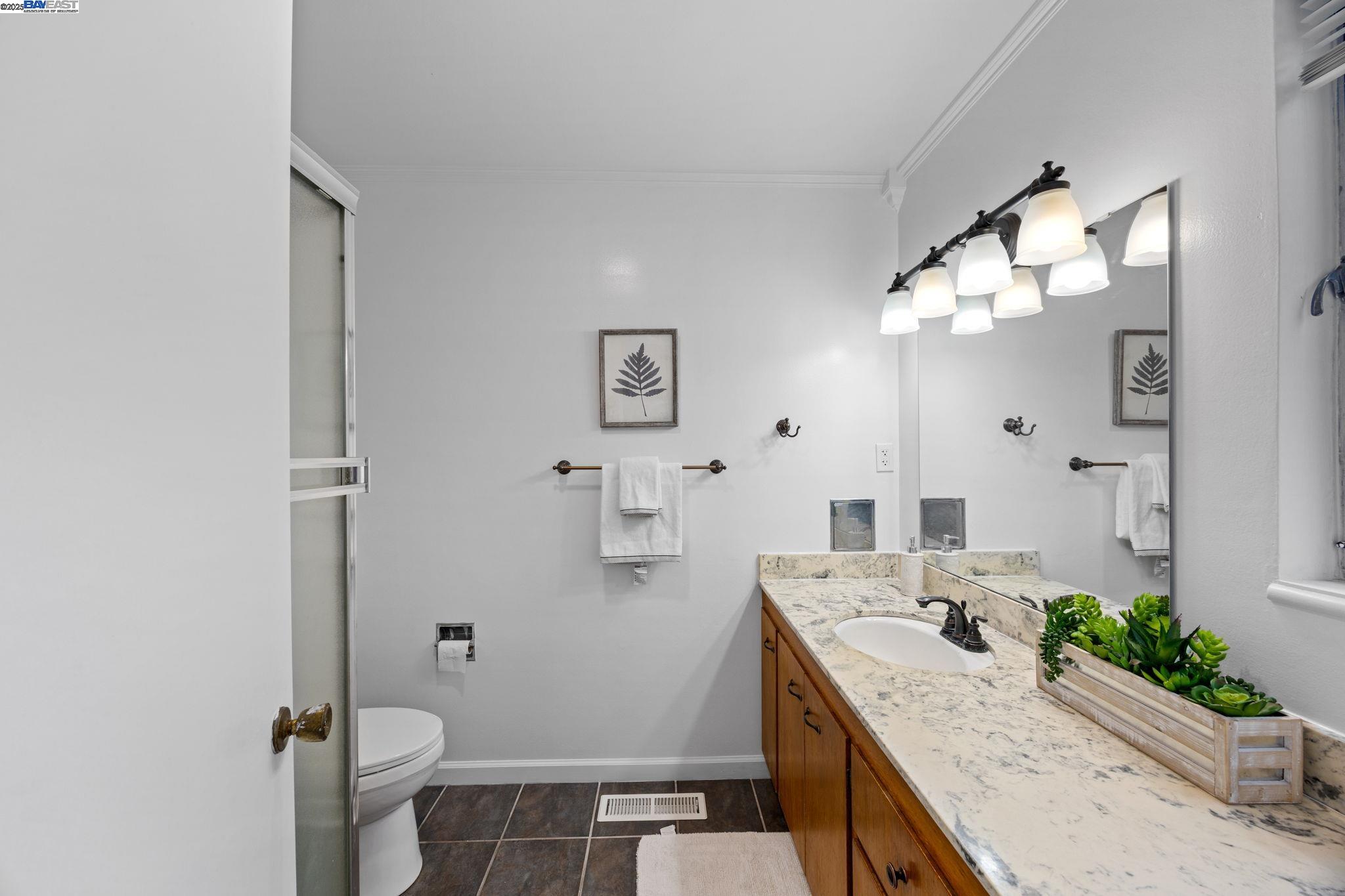 Detail Gallery Image 24 of 43 For 15102 Chapel Ct, San Leandro,  CA 94579 - 3 Beds | 2 Baths