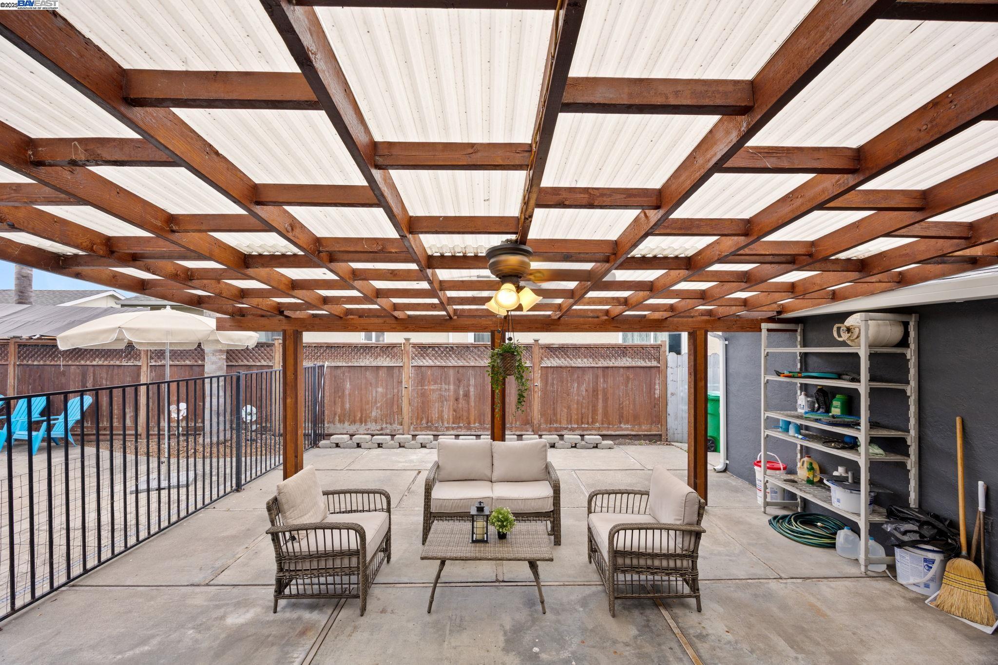 Detail Gallery Image 31 of 43 For 15102 Chapel Ct, San Leandro,  CA 94579 - 3 Beds | 2 Baths