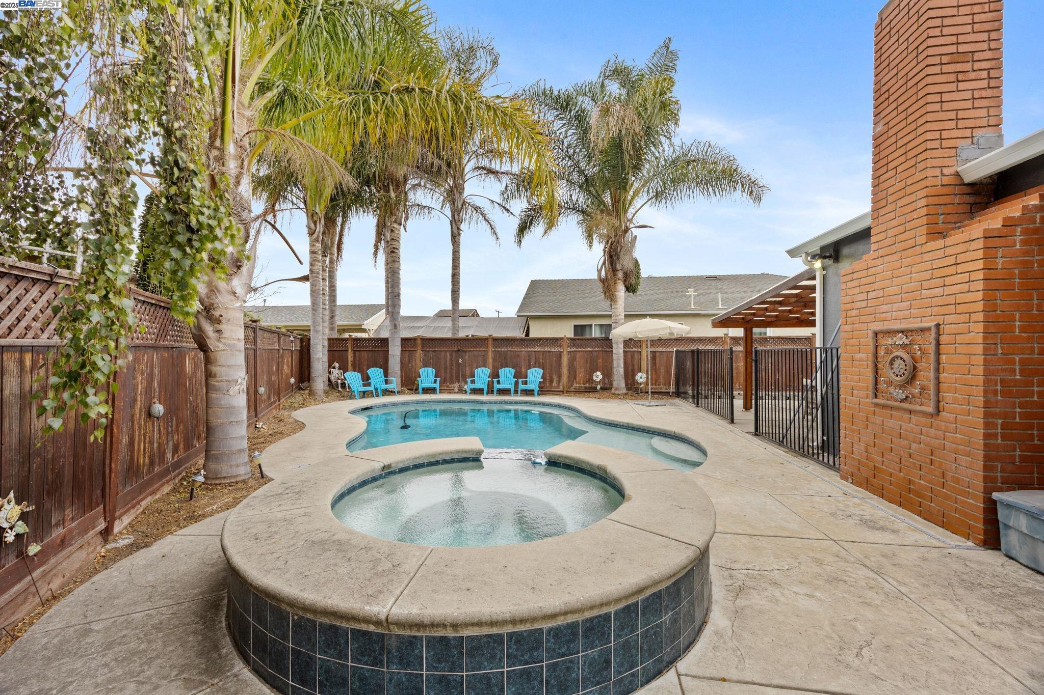 Detail Gallery Image 35 of 43 For 15102 Chapel Ct, San Leandro,  CA 94579 - 3 Beds | 2 Baths