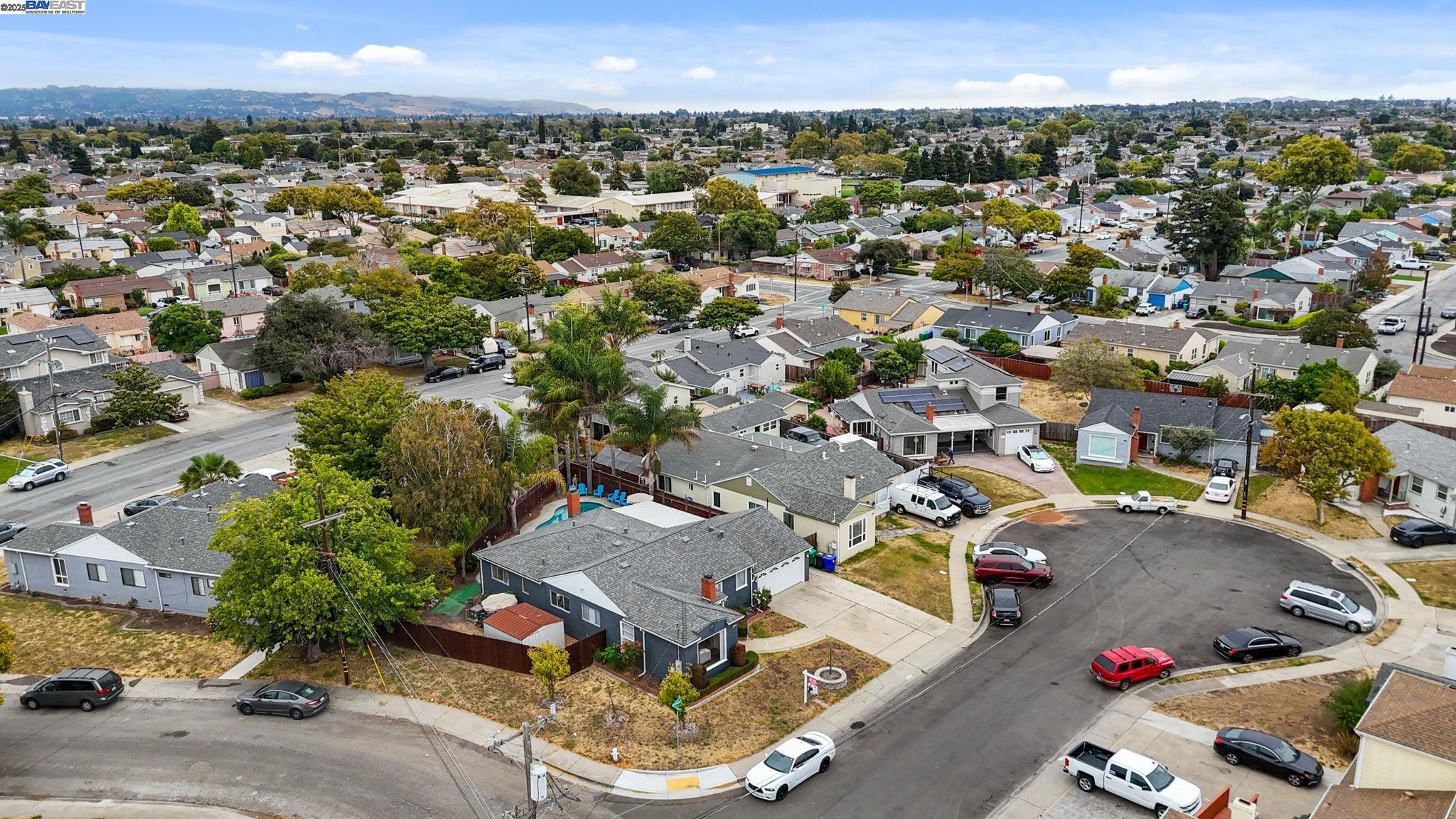 Detail Gallery Image 38 of 43 For 15102 Chapel Ct, San Leandro,  CA 94579 - 3 Beds | 2 Baths