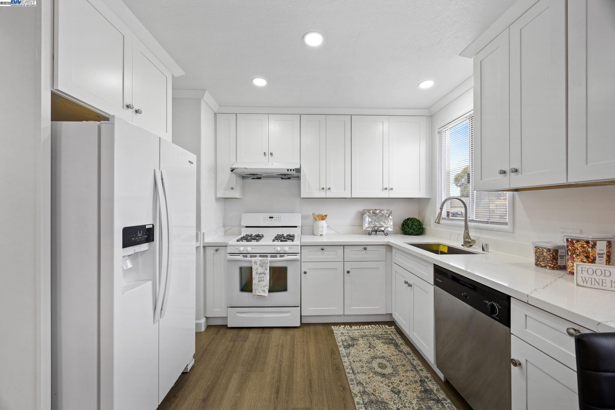 Detail Gallery Image 5 of 43 For 15102 Chapel Ct, San Leandro,  CA 94579 - 3 Beds | 2 Baths