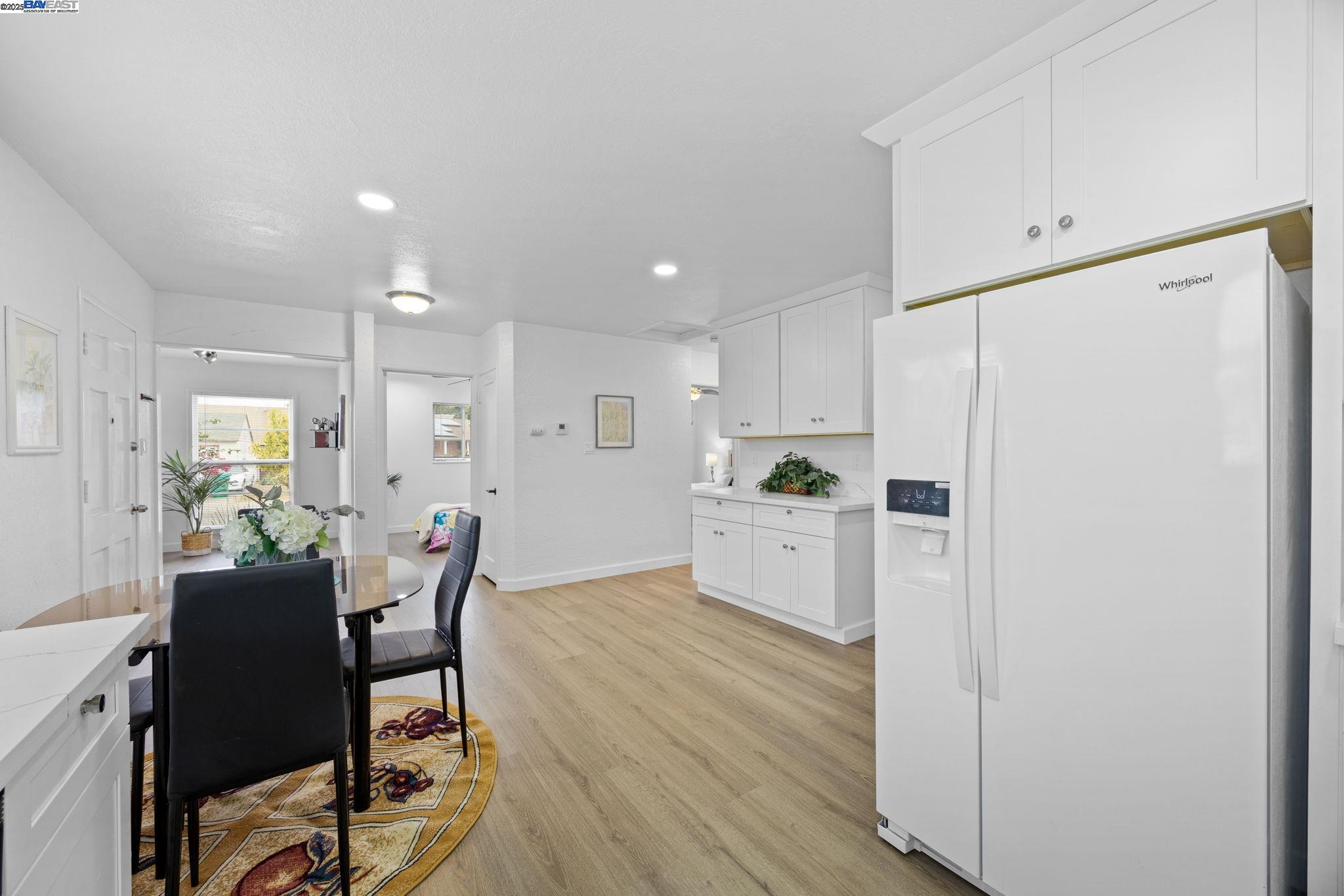 Detail Gallery Image 6 of 43 For 15102 Chapel Ct, San Leandro,  CA 94579 - 3 Beds | 2 Baths