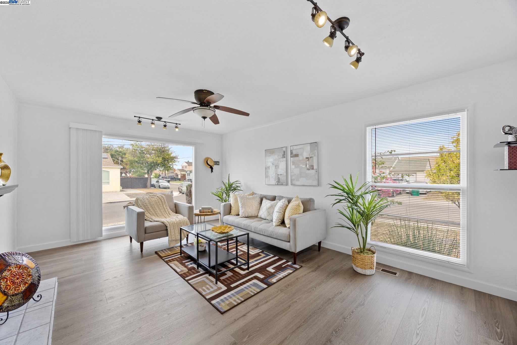 Detail Gallery Image 8 of 43 For 15102 Chapel Ct, San Leandro,  CA 94579 - 3 Beds | 2 Baths