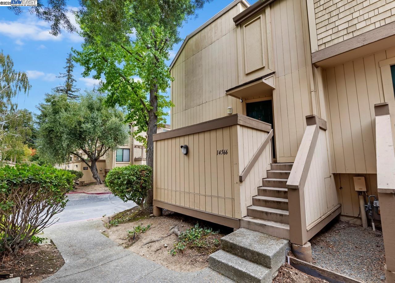 Detail Gallery Image 30 of 33 For 14566 S Bascom Ave, Los Gatos,  CA 95032 - 2 Beds | 2/1 Baths