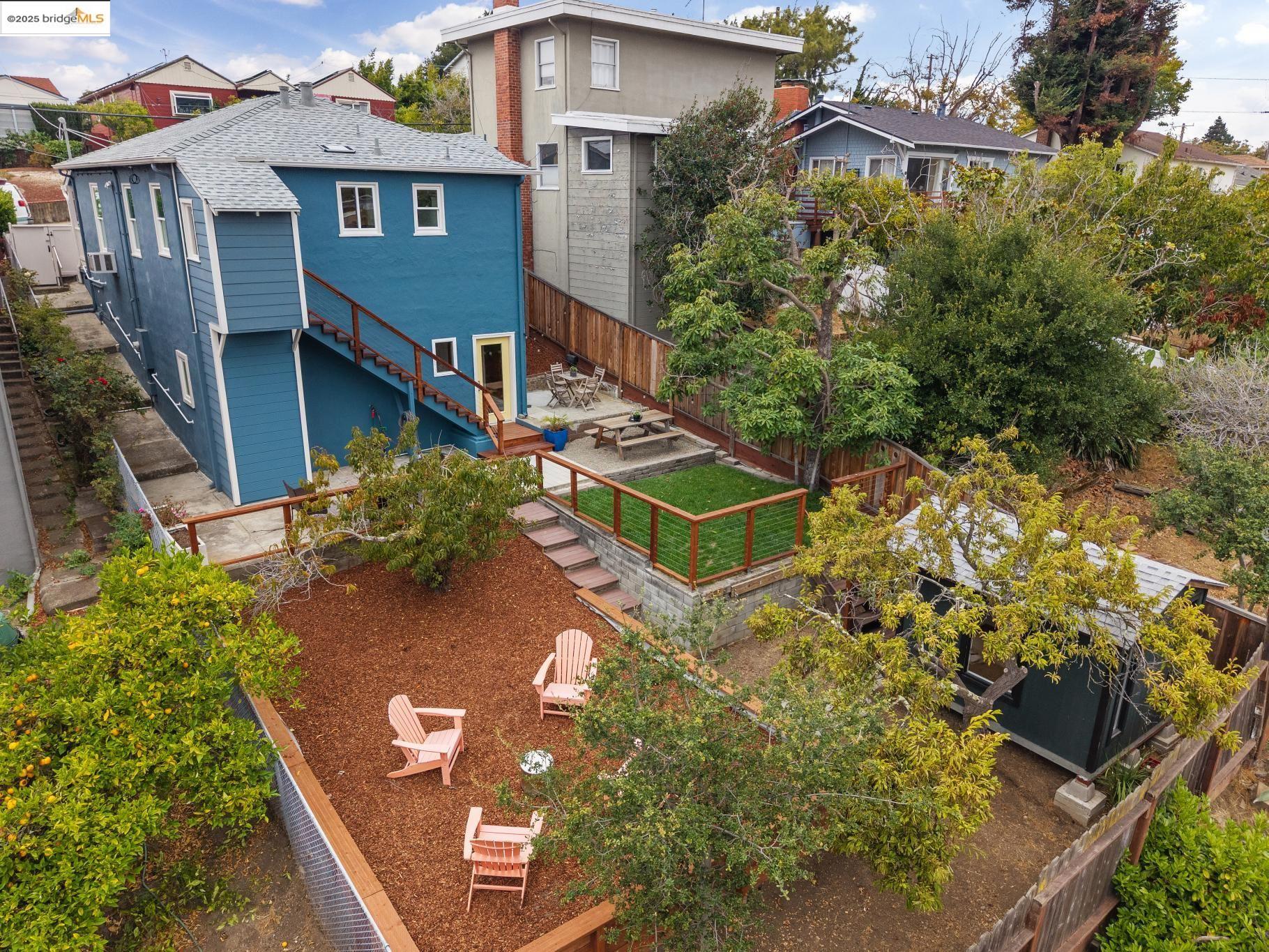 Detail Gallery Image 12 of 43 For 1804 San Benito St, Richmond,  CA 94804 - 2 Beds | 2 Baths