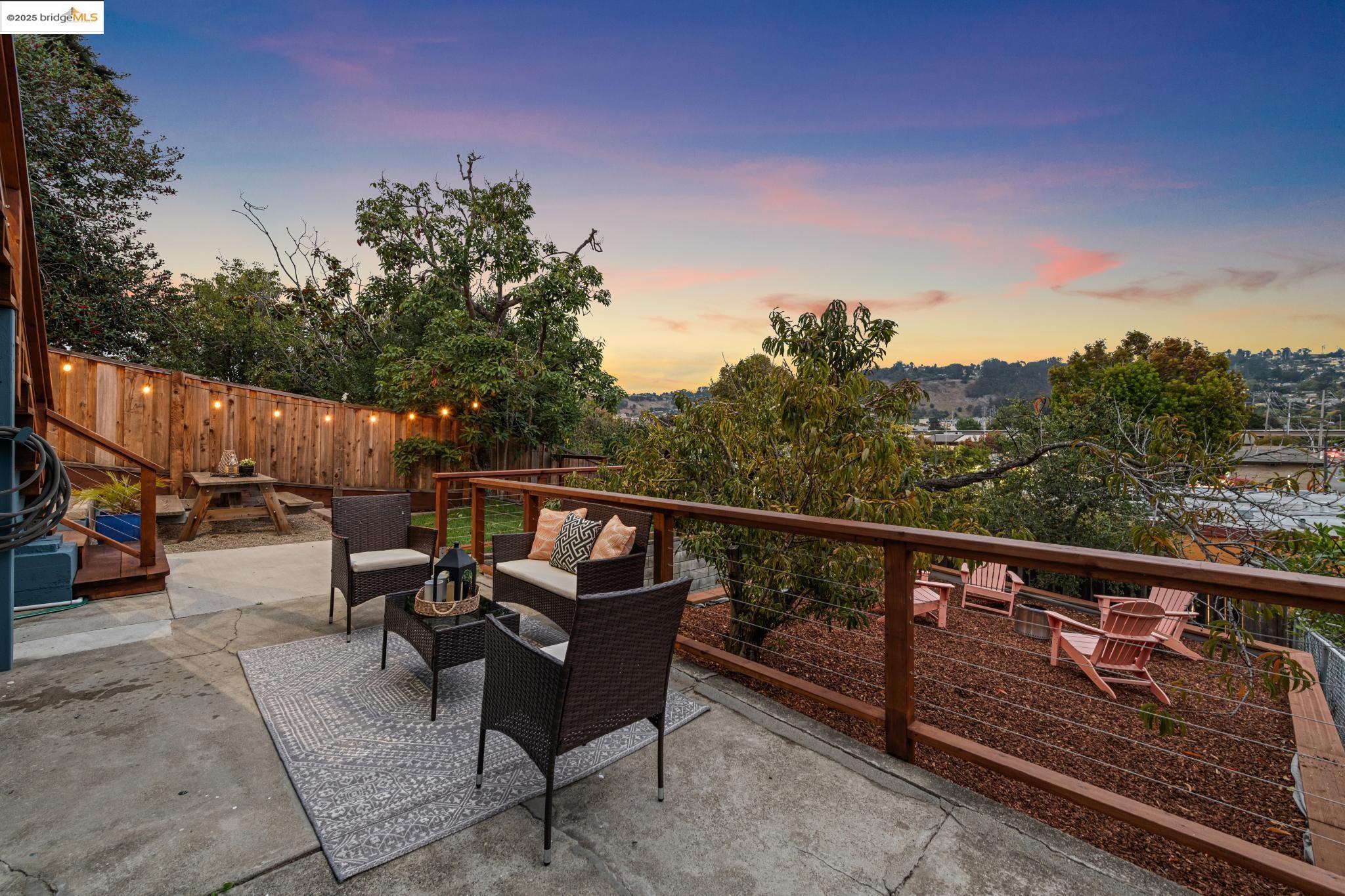 Detail Gallery Image 6 of 43 For 1804 San Benito St, Richmond,  CA 94804 - 2 Beds | 2 Baths