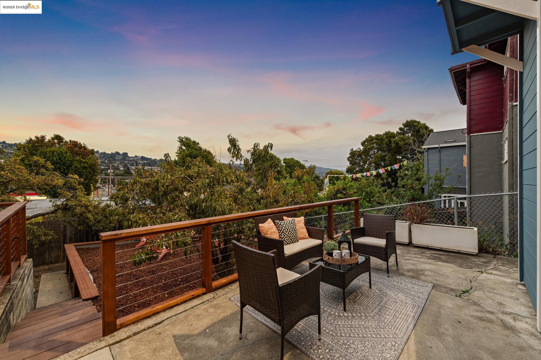 Detail Gallery Image 7 of 43 For 1804 San Benito St, Richmond,  CA 94804 - 2 Beds | 2 Baths