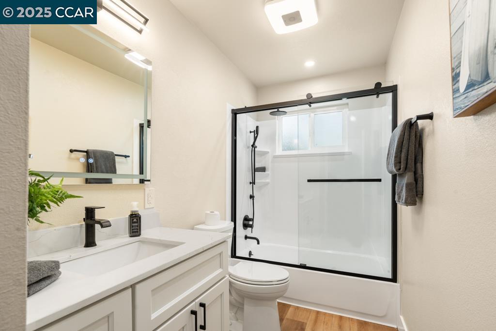 Detail Gallery Image 15 of 39 For 2358 Wright Ave, Pinole,  CA 94564 - 3 Beds | 2 Baths