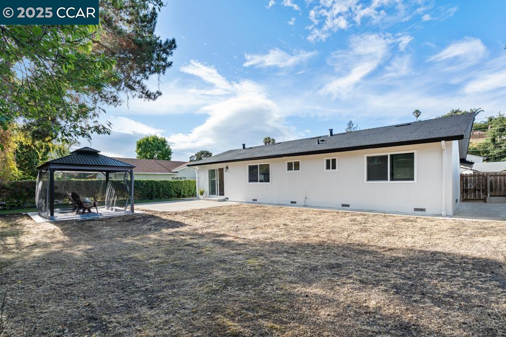 Detail Gallery Image 27 of 39 For 2358 Wright Ave, Pinole,  CA 94564 - 3 Beds | 2 Baths