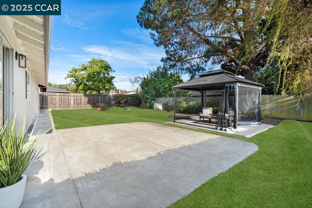 Detail Gallery Image 38 of 39 For 2358 Wright Ave, Pinole,  CA 94564 - 3 Beds | 2 Baths