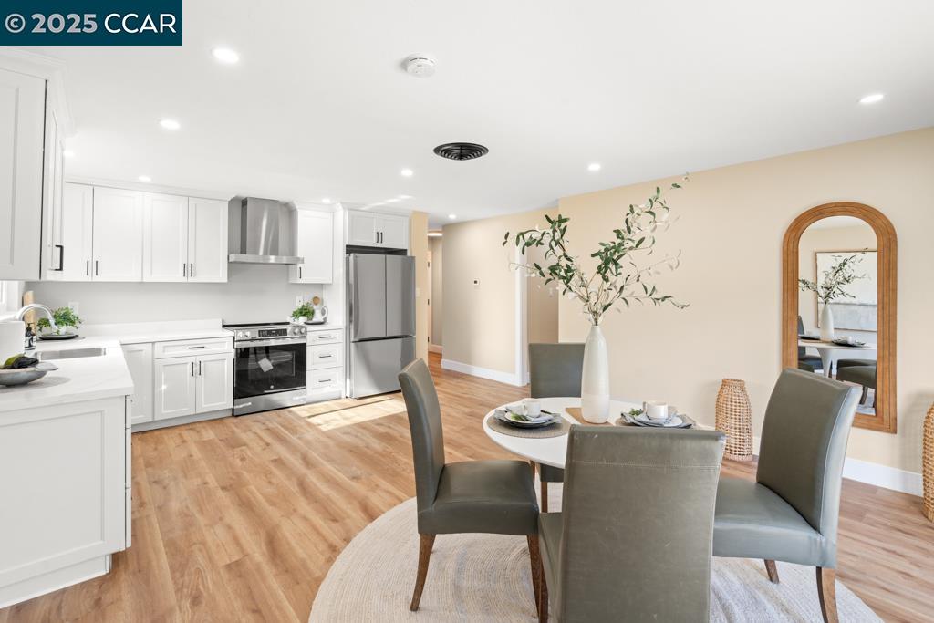 Detail Gallery Image 8 of 39 For 2358 Wright Ave, Pinole,  CA 94564 - 3 Beds | 2 Baths