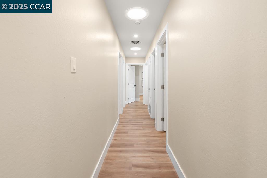 Detail Gallery Image 10 of 39 For 2358 Wright Ave, Pinole,  CA 94564 - 3 Beds | 2 Baths