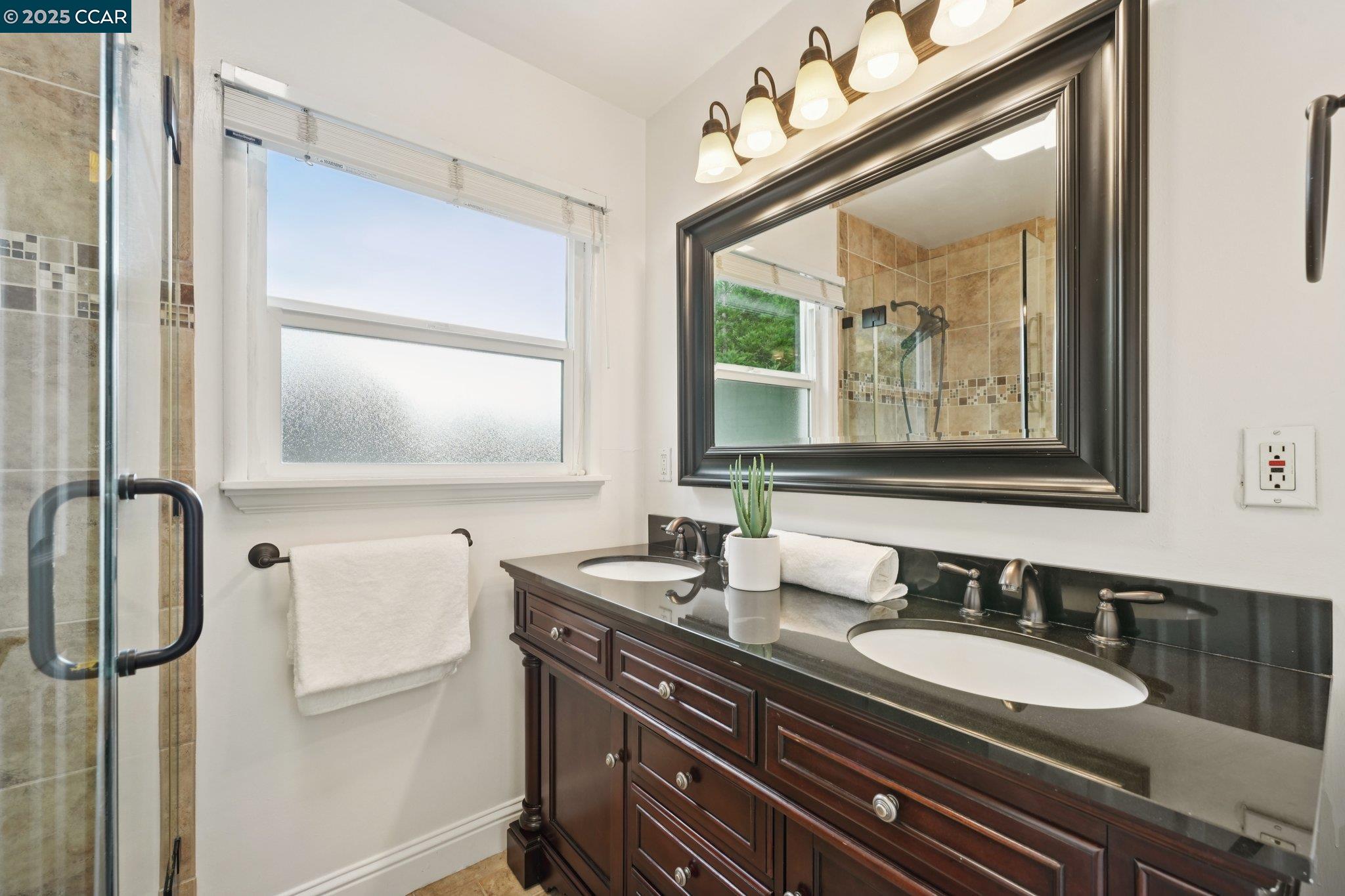 Detail Gallery Image 29 of 49 For 1364 Cobblestone Ct, Concord,  CA 94521 - 4 Beds | 2 Baths