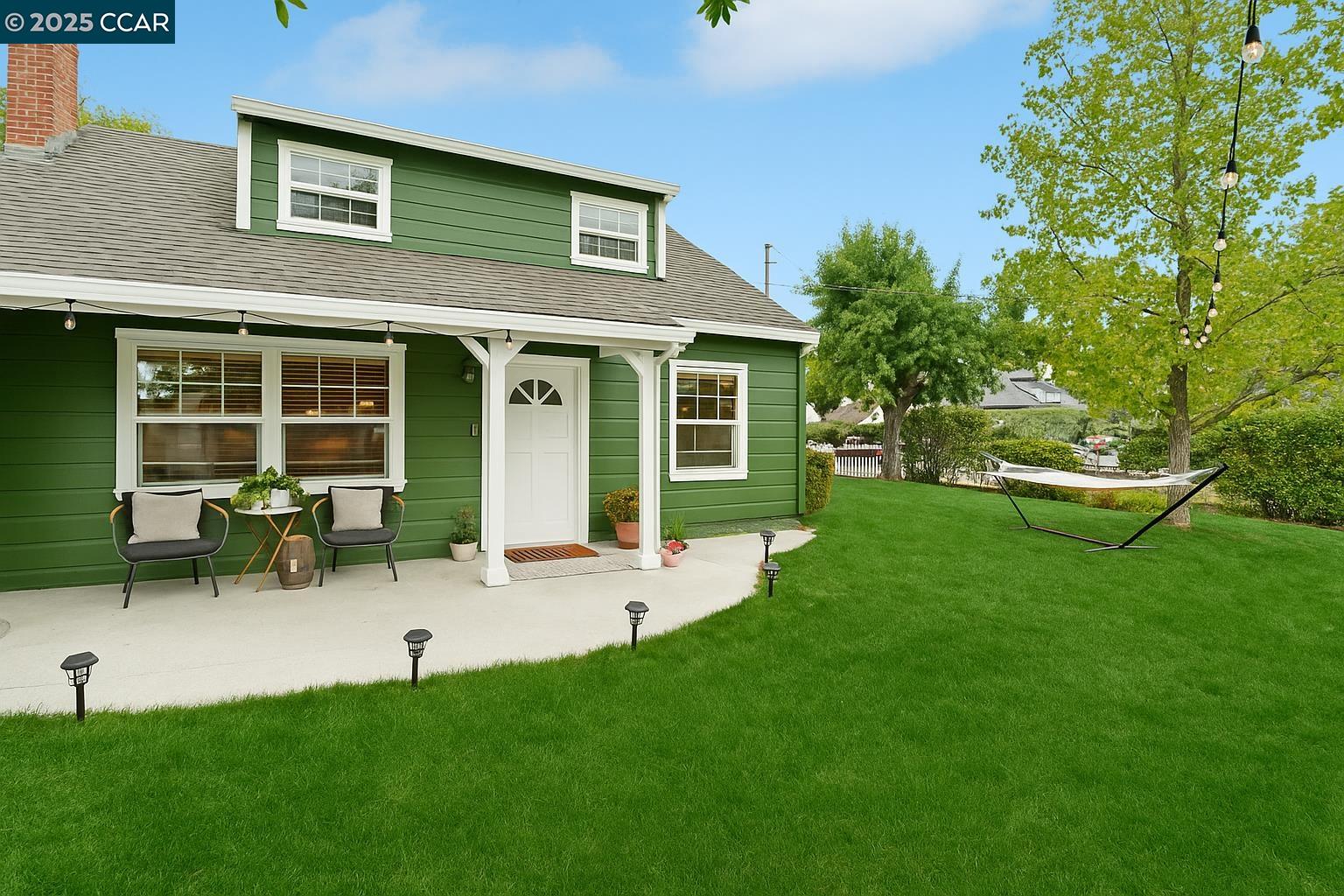 Detail Gallery Image 31 of 49 For 1364 Cobblestone Ct, Concord,  CA 94521 - 4 Beds | 2 Baths