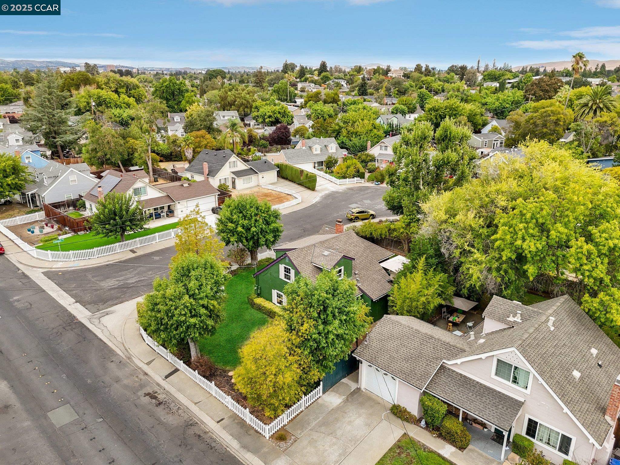 Detail Gallery Image 46 of 49 For 1364 Cobblestone Ct, Concord,  CA 94521 - 4 Beds | 2 Baths
