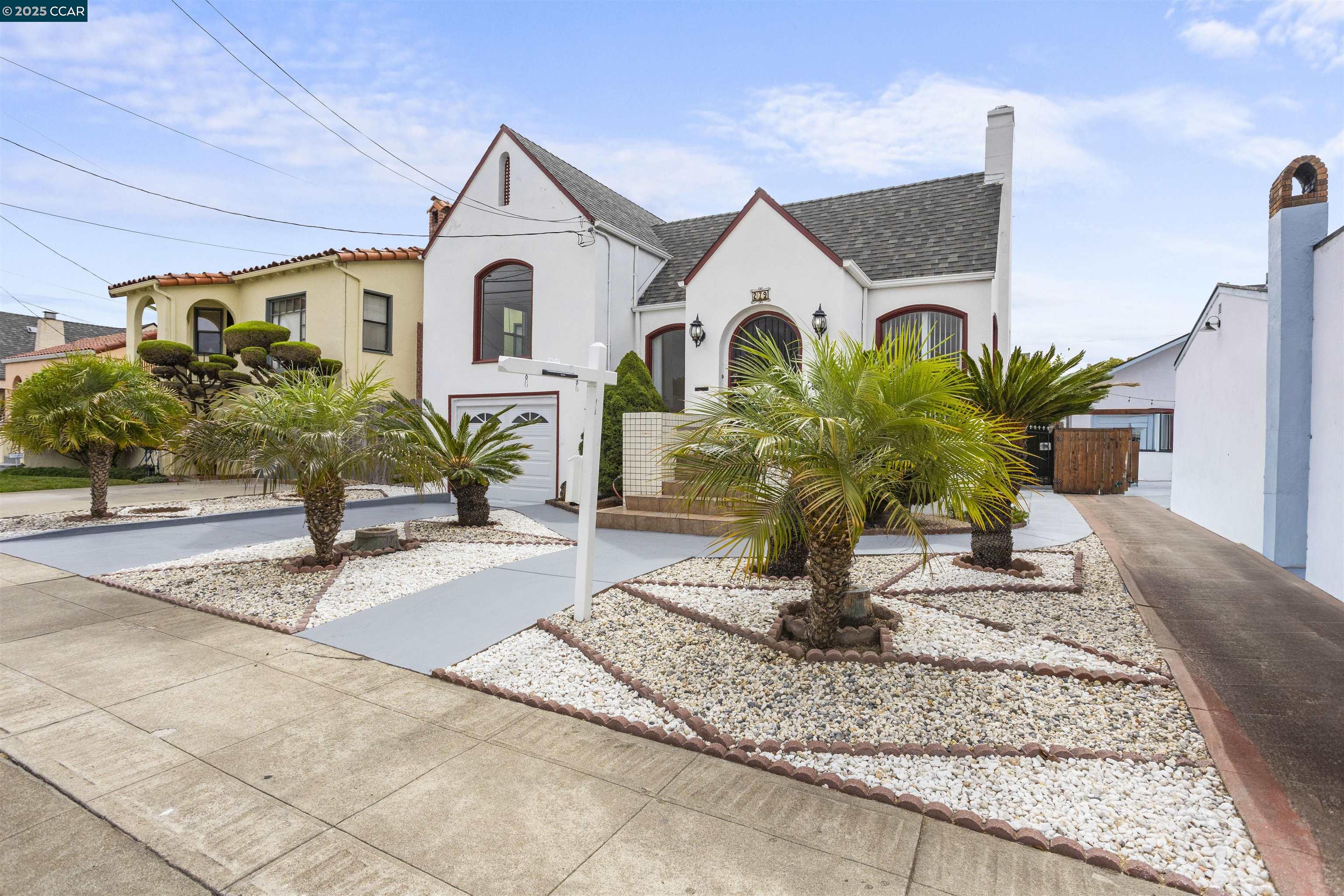 Detail Gallery Image 3 of 39 For 279 Best Ave, San Leandro,  CA 94577 - 2 Beds | 1 Baths