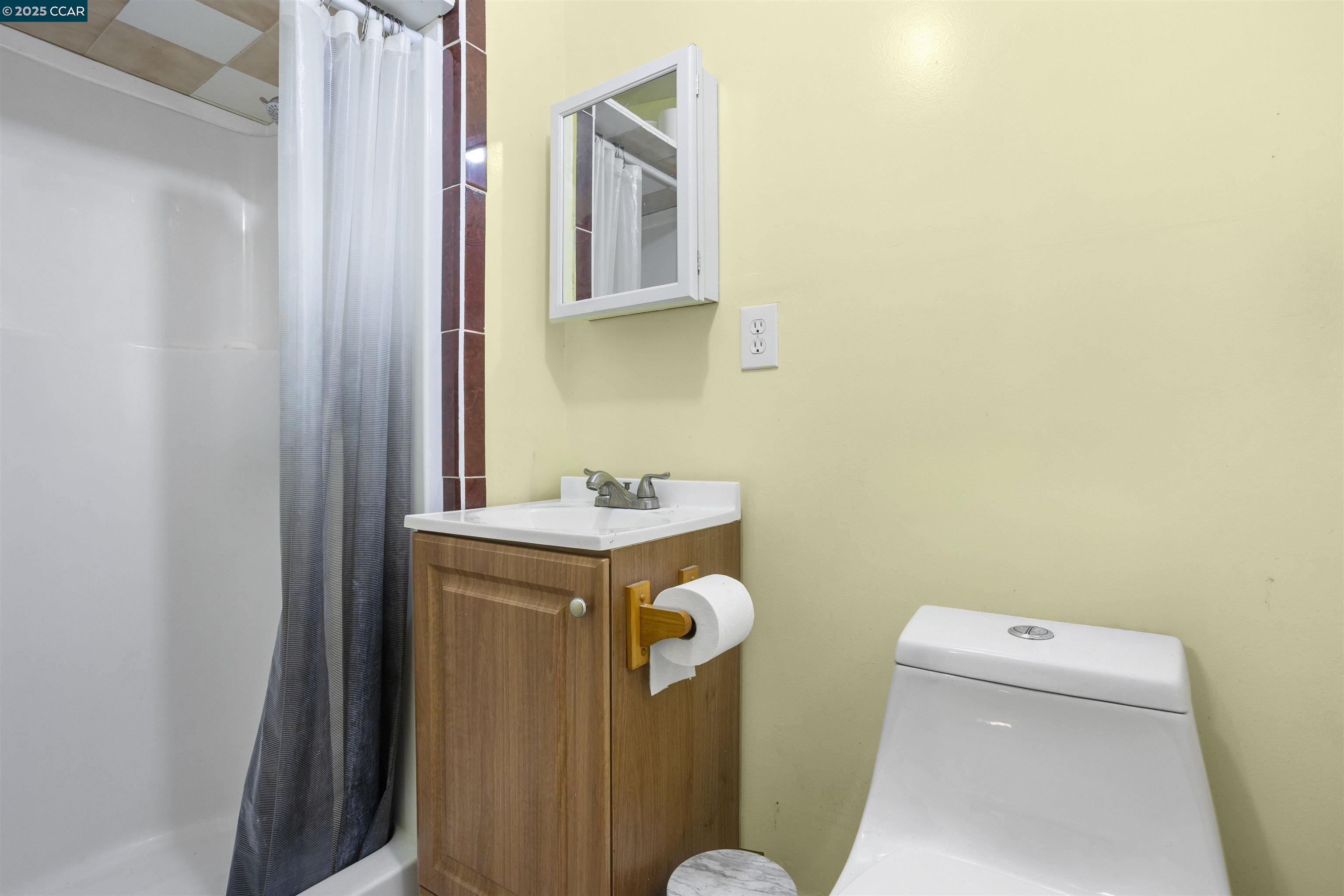 Detail Gallery Image 28 of 39 For 279 Best Ave, San Leandro,  CA 94577 - 2 Beds | 1 Baths