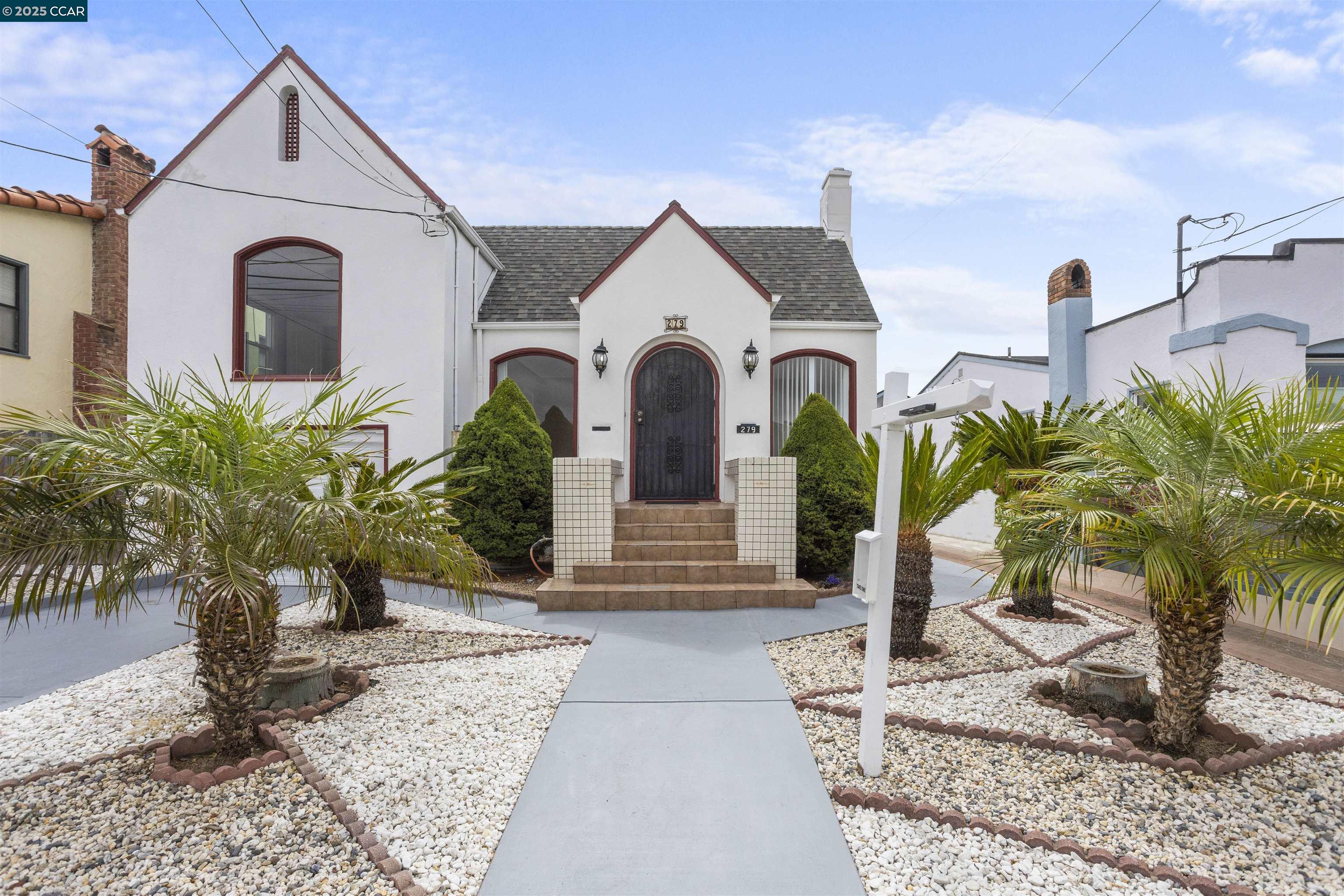 Detail Gallery Image 4 of 39 For 279 Best Ave, San Leandro,  CA 94577 - 2 Beds | 1 Baths
