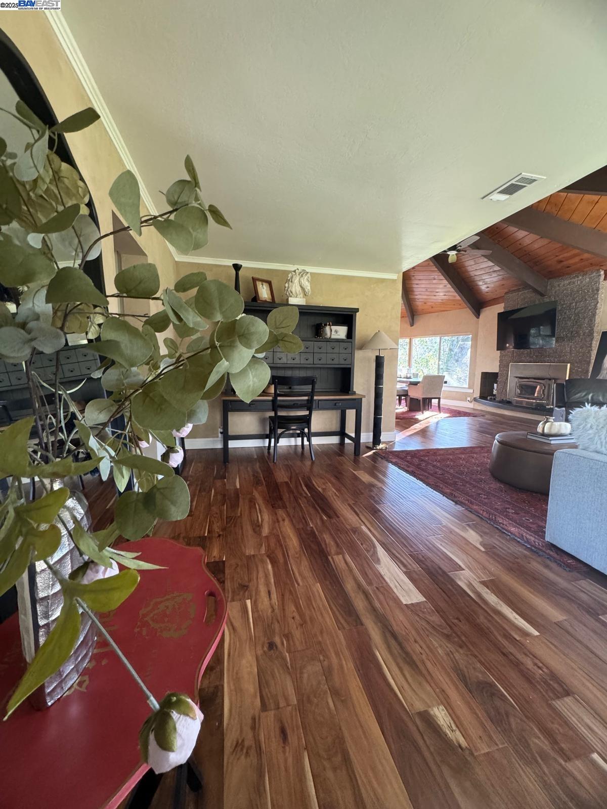 Detail Gallery Image 3 of 47 For 188 Country Club Ln, Napa,  CA 94558 - 4 Beds | 3 Baths
