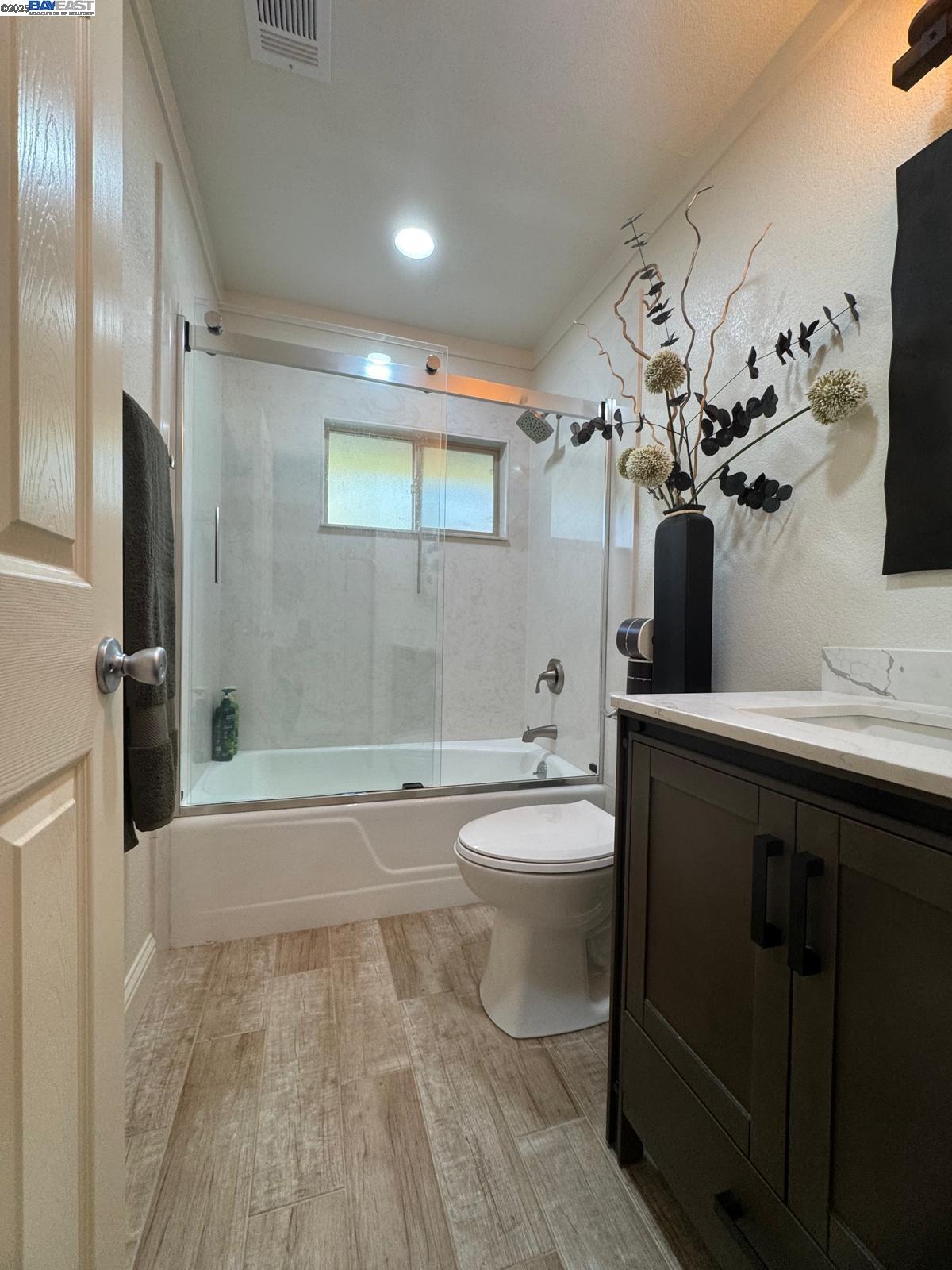 Detail Gallery Image 29 of 47 For 188 Country Club Ln, Napa,  CA 94558 - 4 Beds | 3 Baths