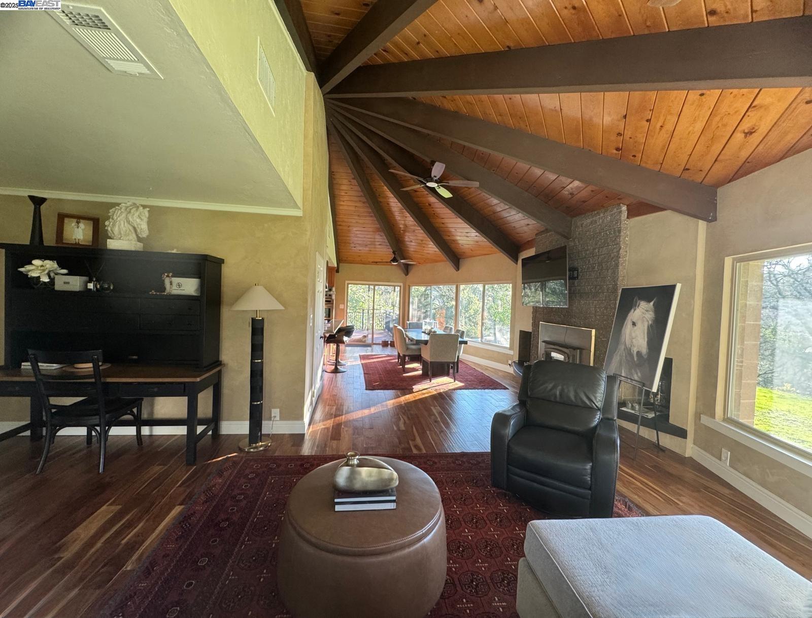 Detail Gallery Image 5 of 47 For 188 Country Club Ln, Napa,  CA 94558 - 4 Beds | 3 Baths