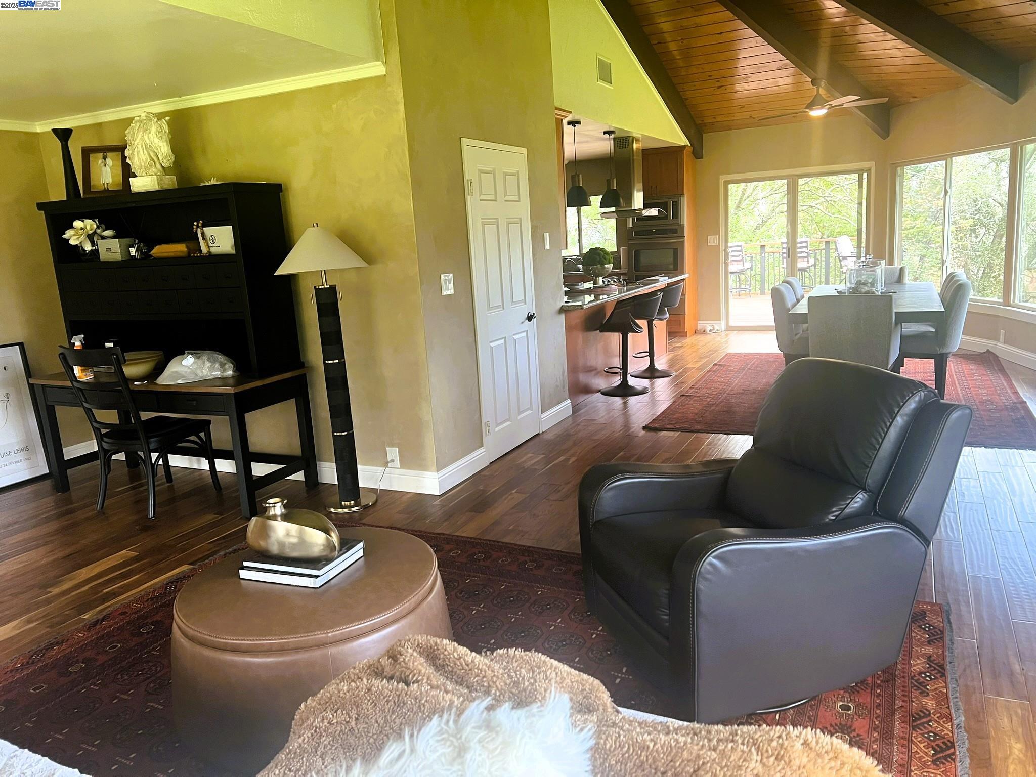 Detail Gallery Image 7 of 47 For 188 Country Club Ln, Napa,  CA 94558 - 4 Beds | 3 Baths