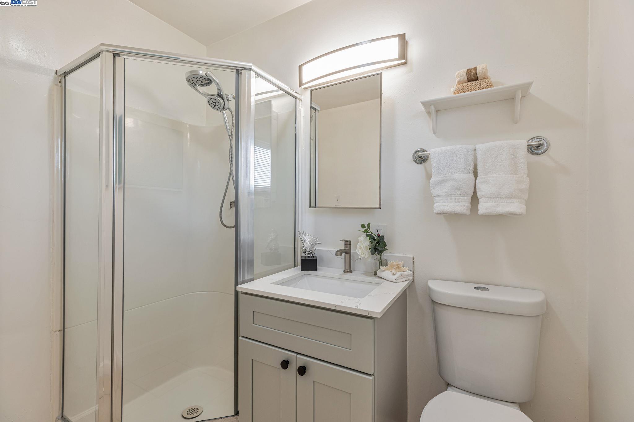 Detail Gallery Image 19 of 29 For 7600 Ironwood Dr, Dublin,  CA 94568 - 3 Beds | 2 Baths