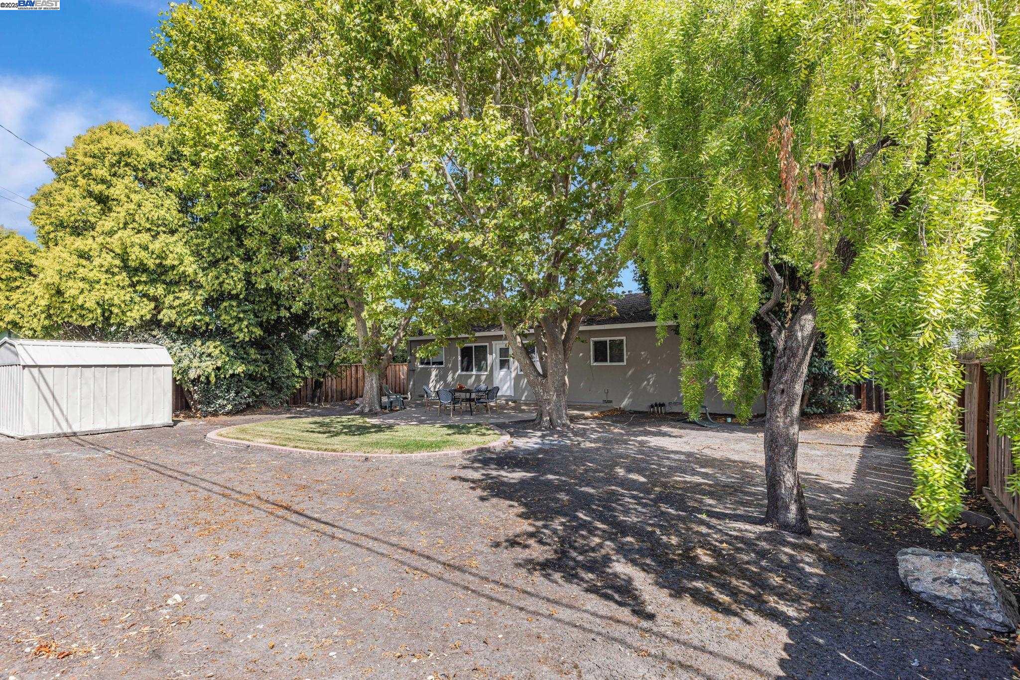 Detail Gallery Image 24 of 29 For 7600 Ironwood Dr, Dublin,  CA 94568 - 3 Beds | 2 Baths