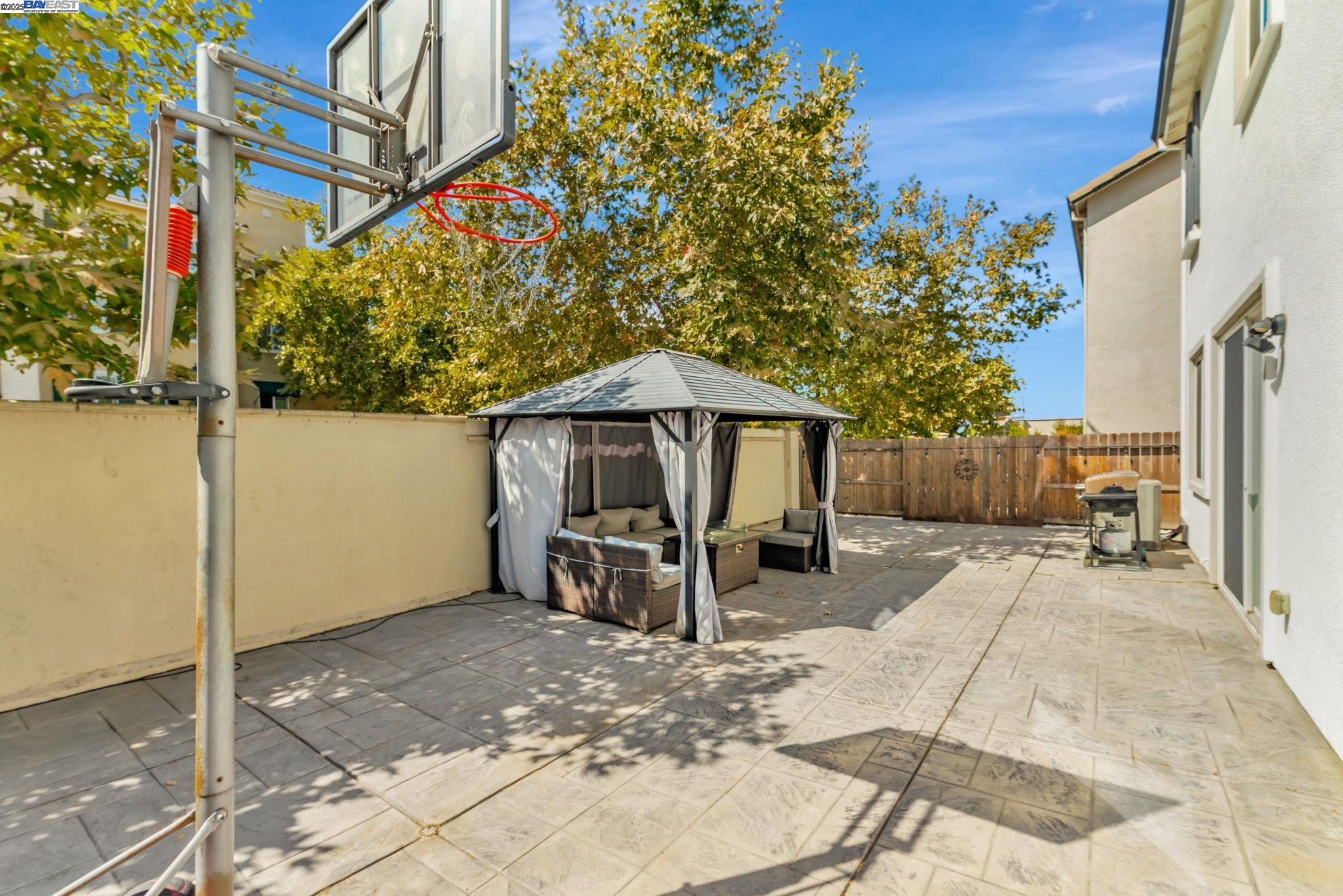 Detail Gallery Image 29 of 31 For 217 Agata Way, Oakley,  CA 94561 - 4 Beds | 3 Baths