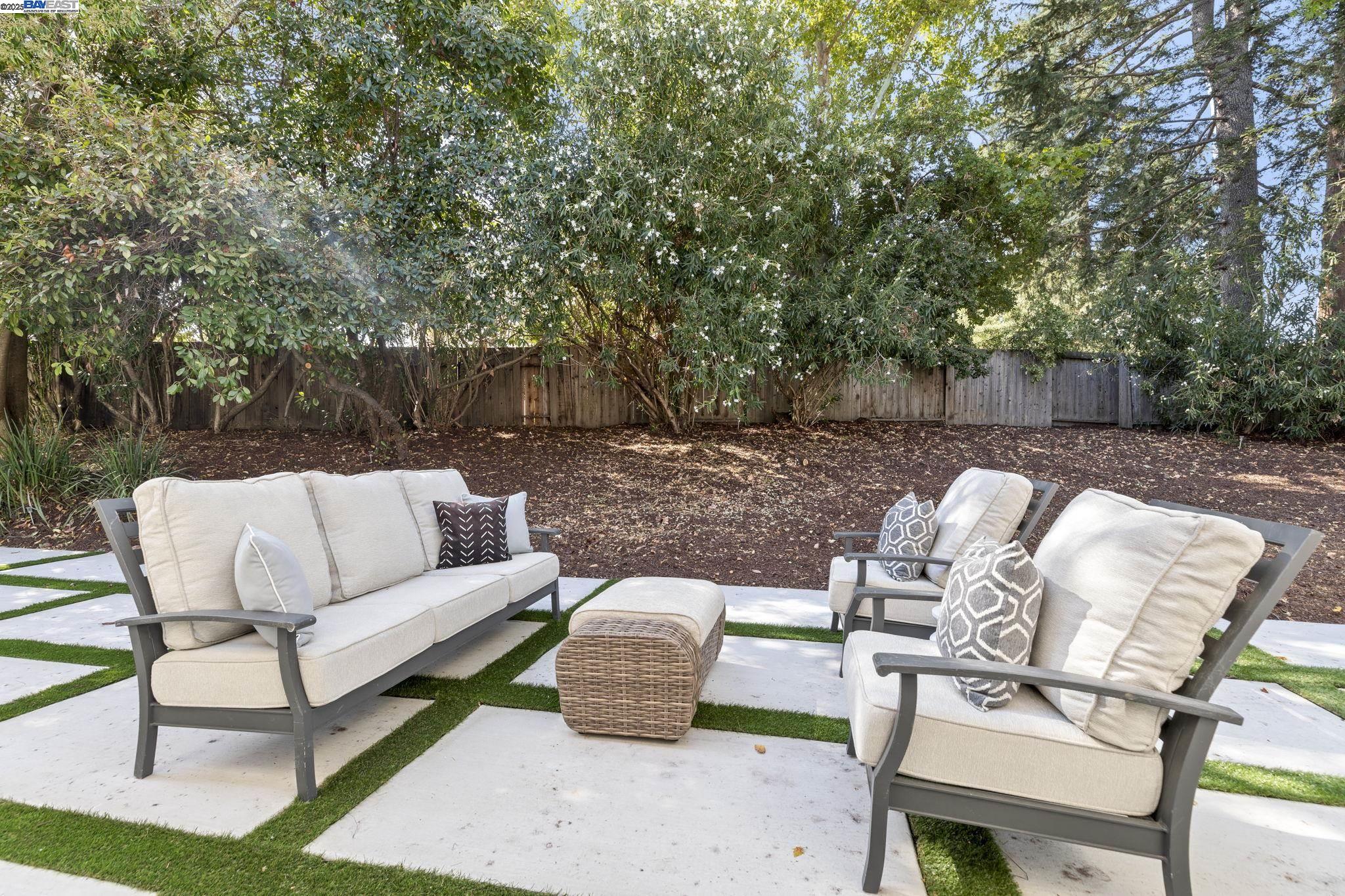 Detail Gallery Image 54 of 60 For 74 Hazelnut Ct, San Ramon,  CA 94583 - 5 Beds | 3/1 Baths