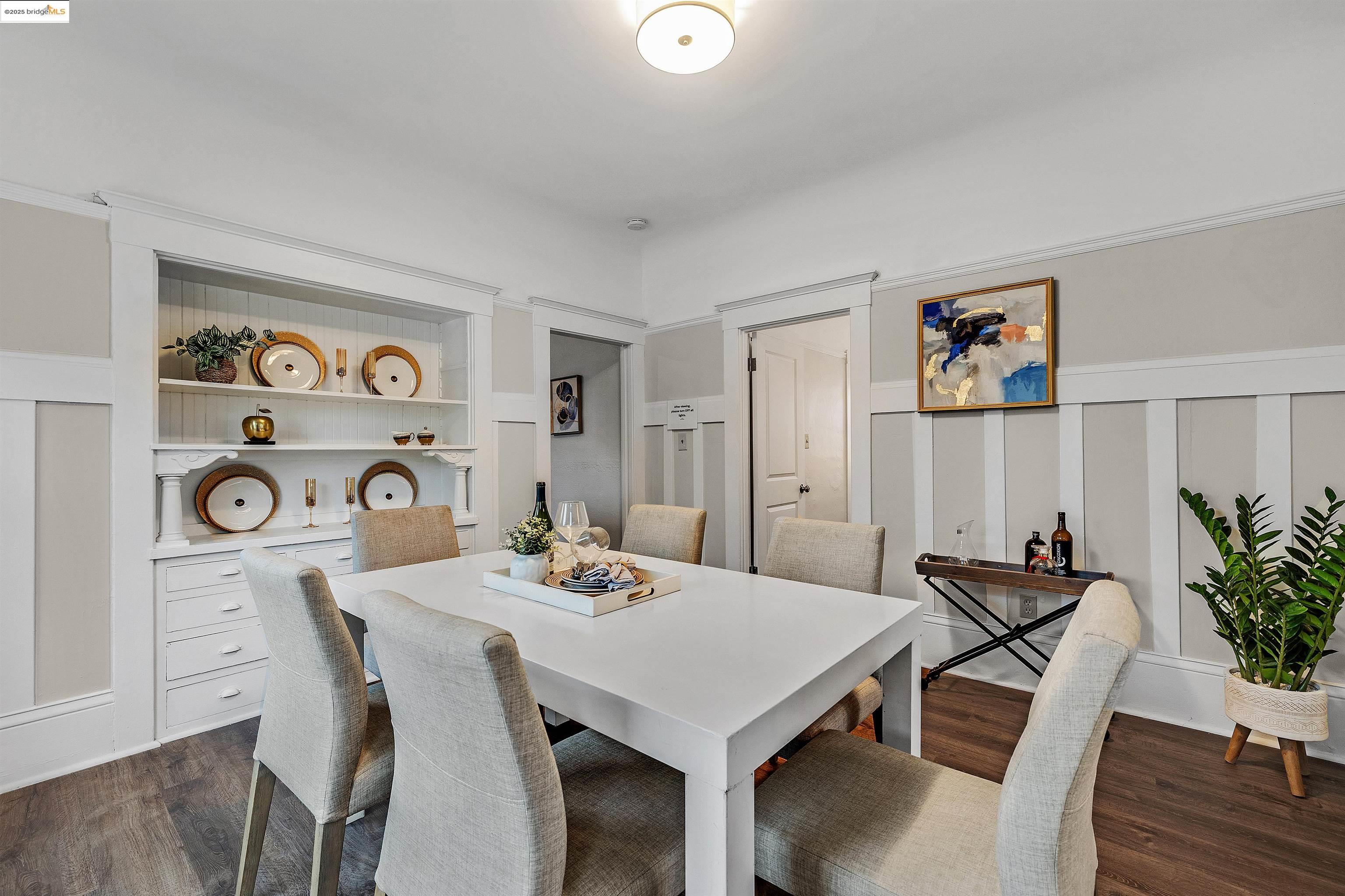 Detail Gallery Image 11 of 33 For 1641 E 20th Street, Oakland,  CA 94606 - 2 Beds | 1 Baths
