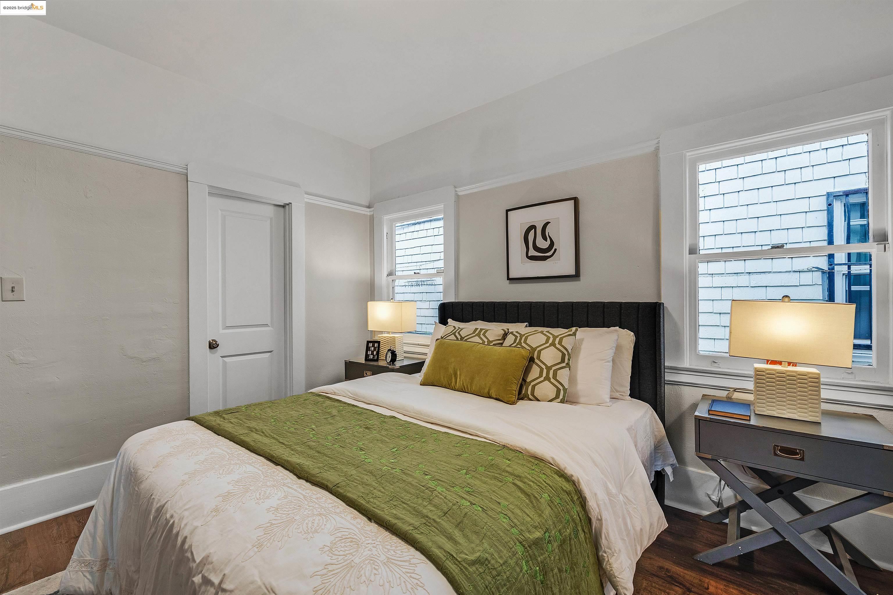 Detail Gallery Image 18 of 33 For 1641 E 20th Street, Oakland,  CA 94606 - 2 Beds | 1 Baths