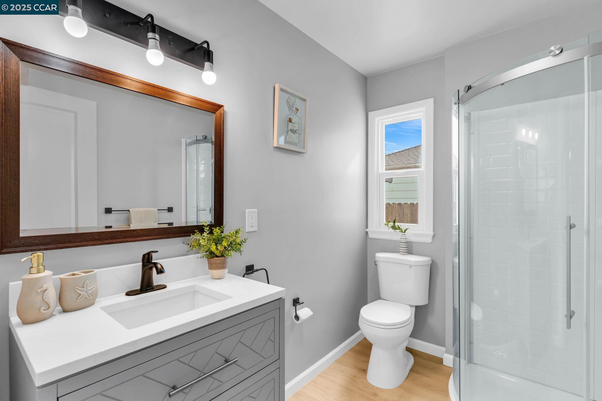 Detail Gallery Image 27 of 56 For 1827 Rheem Ave, Richmond,  CA 94801 - 2 Beds | 1 Baths