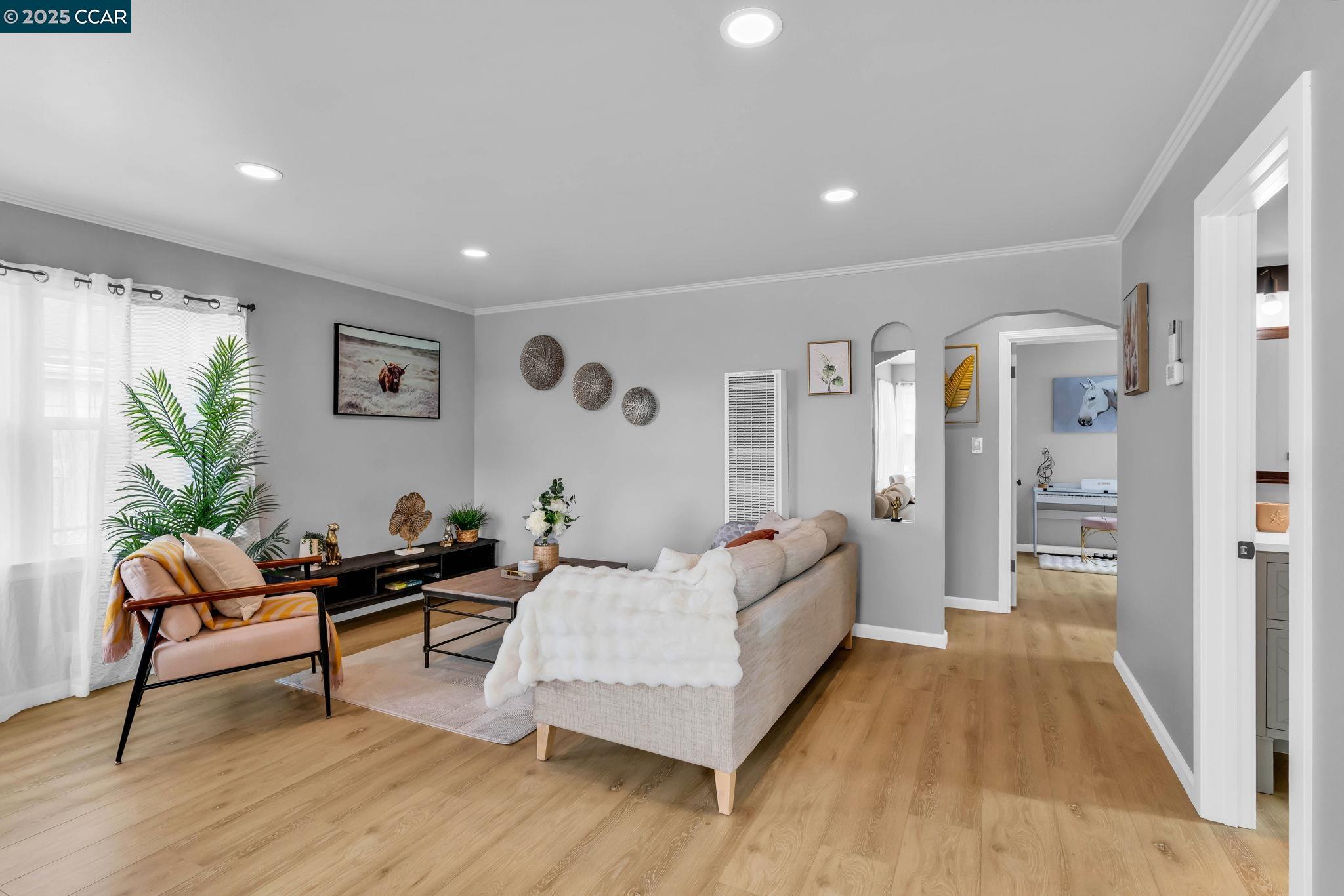 Detail Gallery Image 6 of 56 For 1827 Rheem Ave, Richmond,  CA 94801 - 2 Beds | 1 Baths