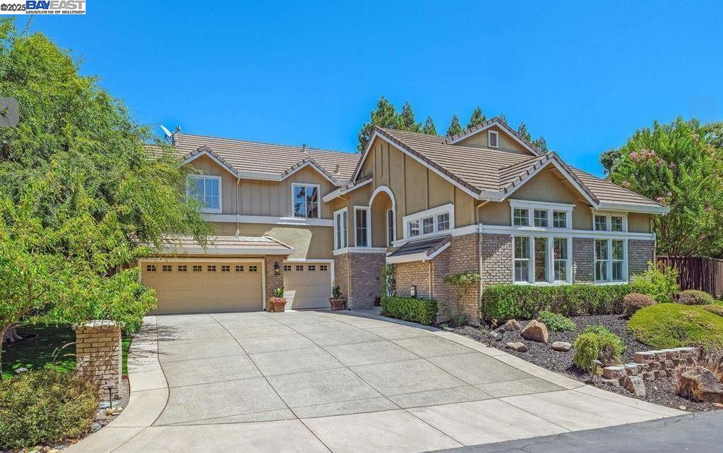 Detail Gallery Image 2 of 42 For 86 Candleston Place, Alamo,  CA 94507 - 5 Beds | 3 Baths