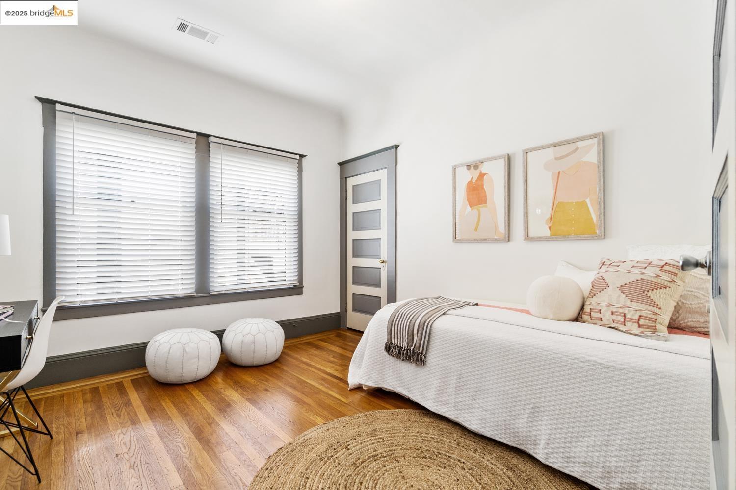 Detail Gallery Image 23 of 27 For 548 37th St, Oakland,  CA 94609 - – Beds | – Baths