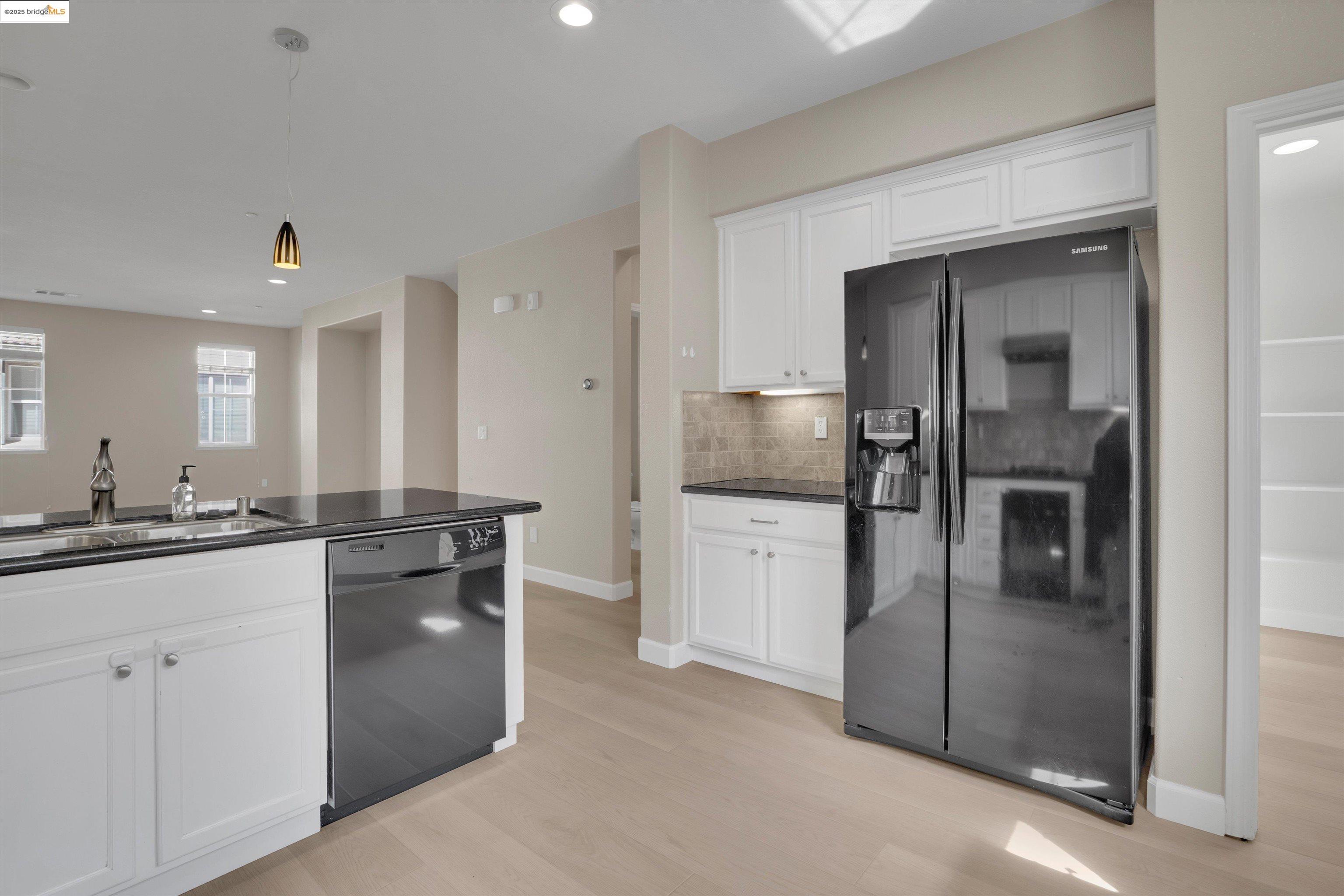Photo #5: 41111244 Listing 
