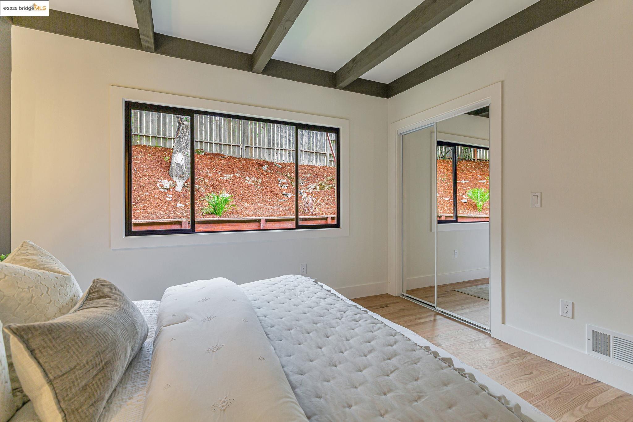 Detail Gallery Image 21 of 44 For 2 Hillcrest Ct, San Anselmo,  CA 94960 - 3 Beds | 2 Baths