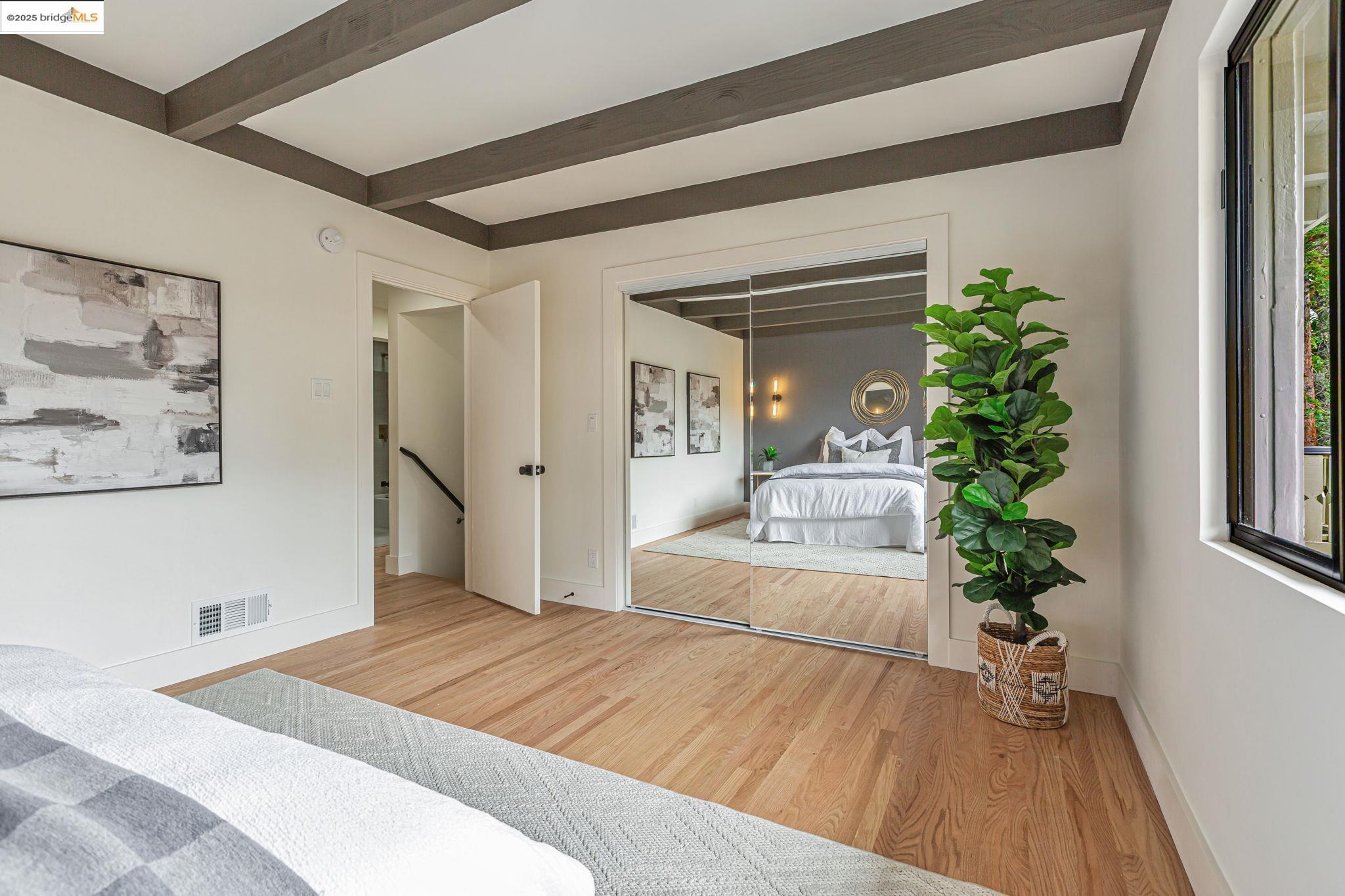 Detail Gallery Image 24 of 44 For 2 Hillcrest Ct, San Anselmo,  CA 94960 - 3 Beds | 2 Baths