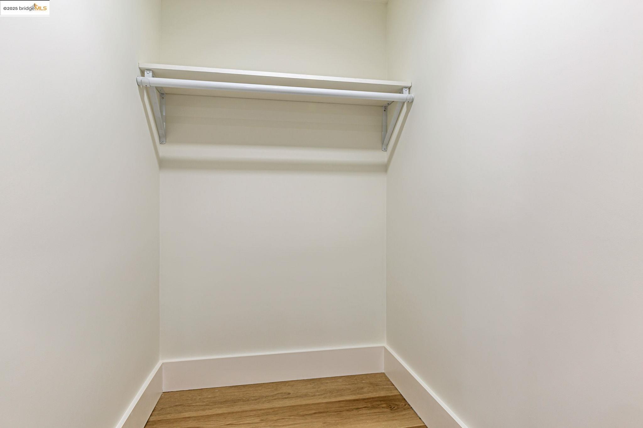 Detail Gallery Image 29 of 44 For 2 Hillcrest Ct, San Anselmo,  CA 94960 - 3 Beds | 2 Baths