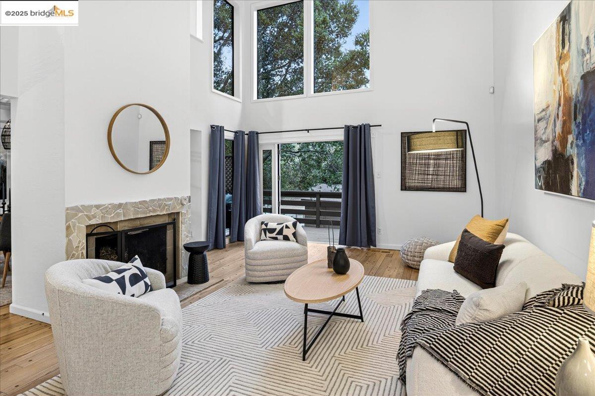 MLS: 41111248 Condo For Sale