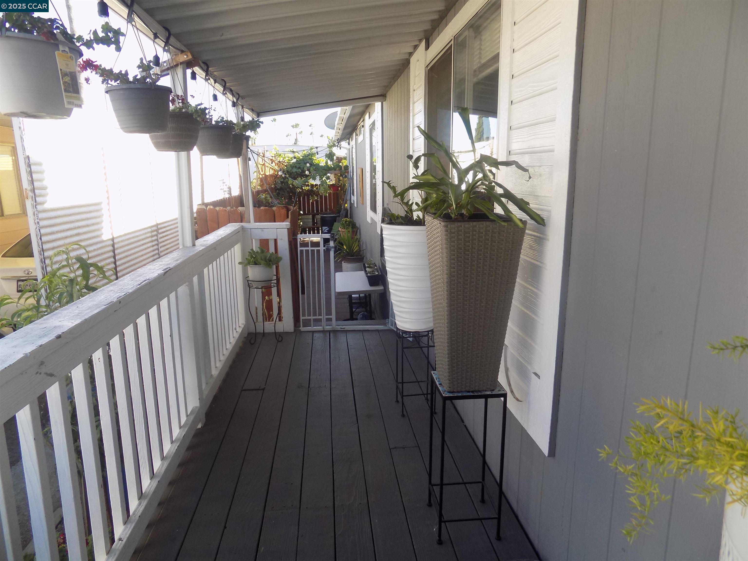 Detail Gallery Image 4 of 33 For 185 Damascus Loop, Pacheco,  CA 94553 - 4 Beds | 2 Baths